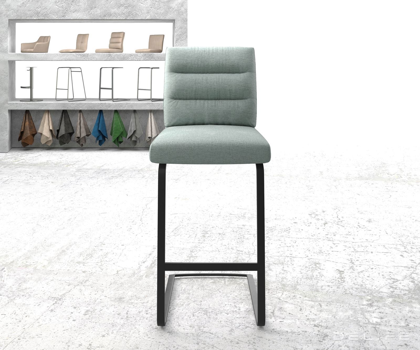 Barska stolica Pela, Materijal: Ravno tkanje