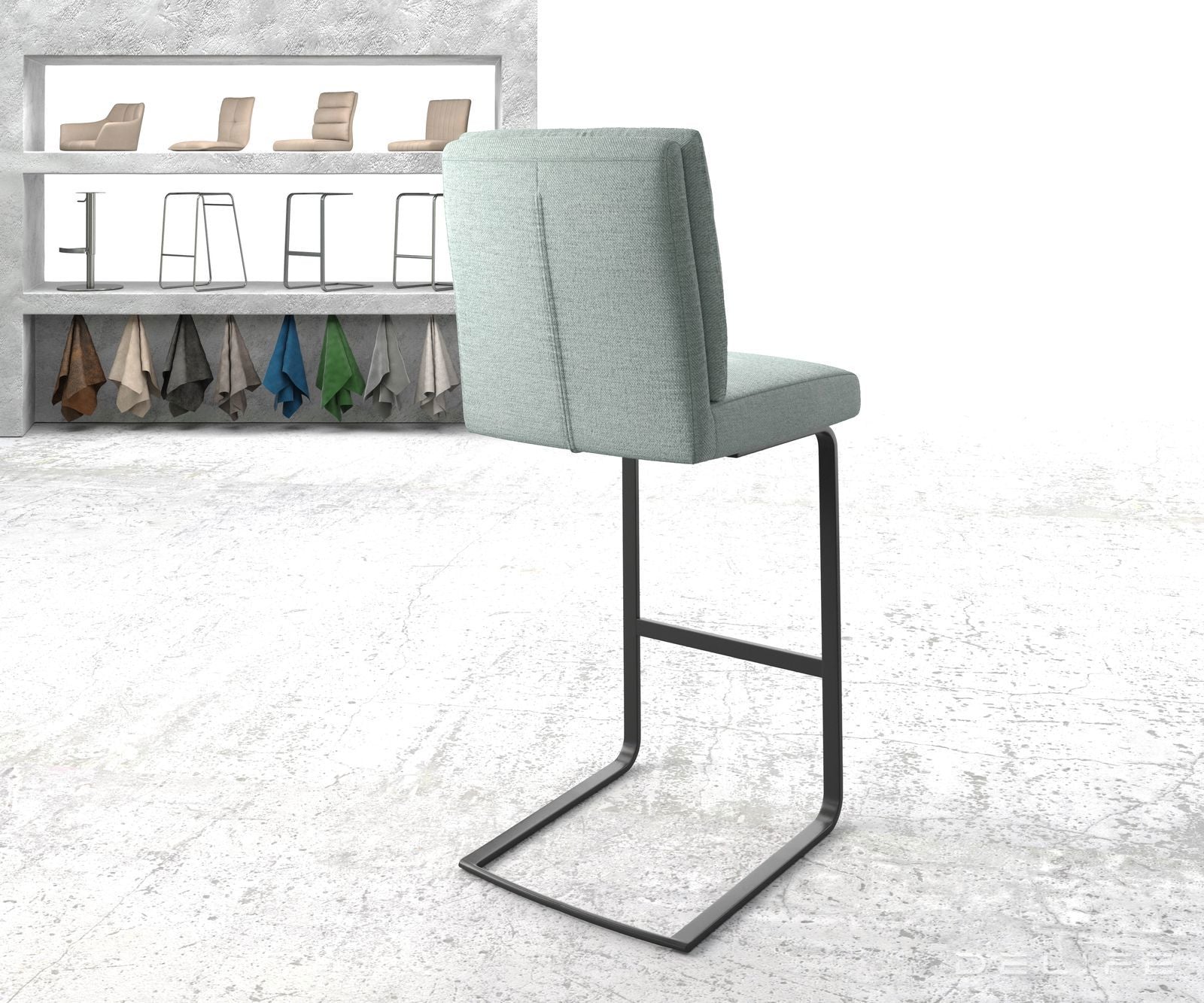 Barska stolica Pela, Materijal: Ravno tkanje