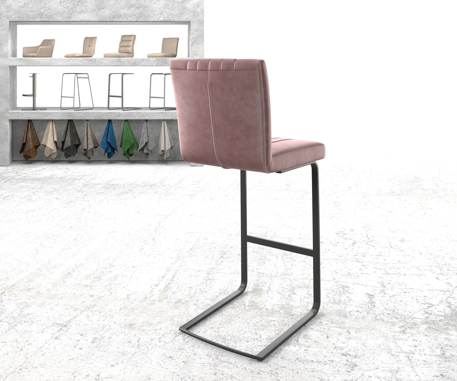 Barska stolica Luiga, Materijal: Baršun