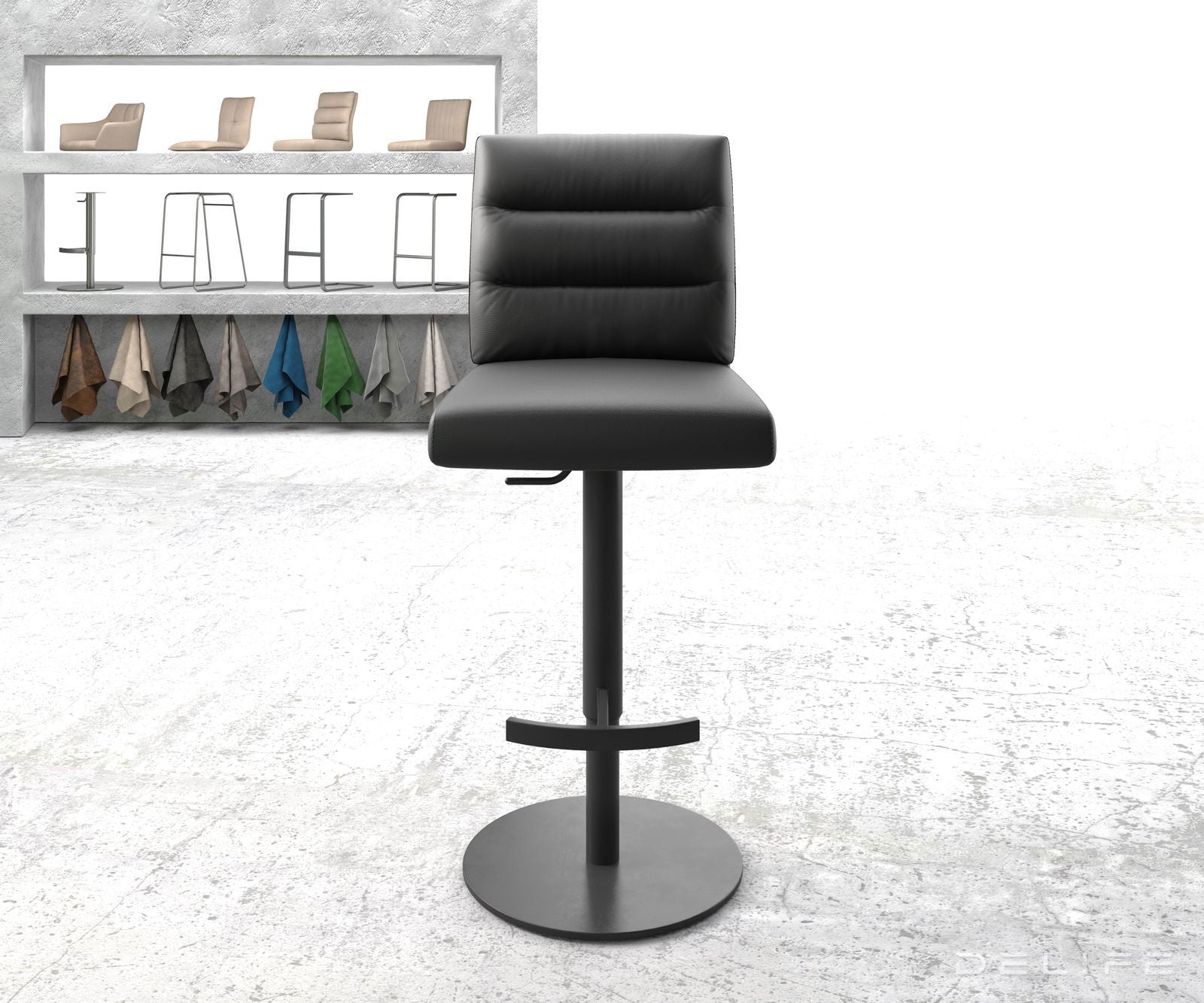 Barska stolica Pela, Materijal: Koža