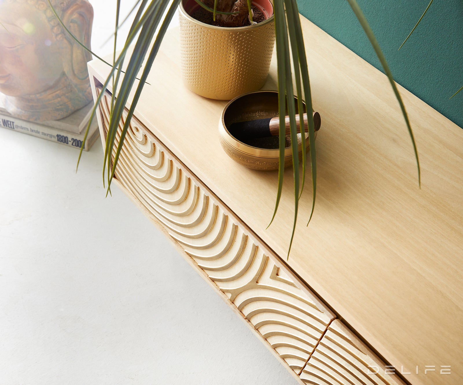 Komoda Budaya, Materijal: Mango