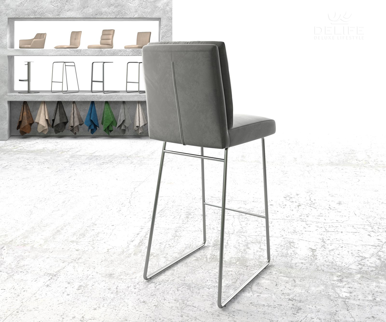 Barska stolica Pela, Materijal: Baršun