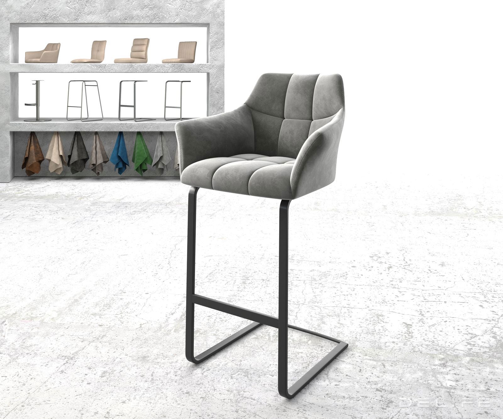 Barska stolica Yulo, Materijal: Baršun