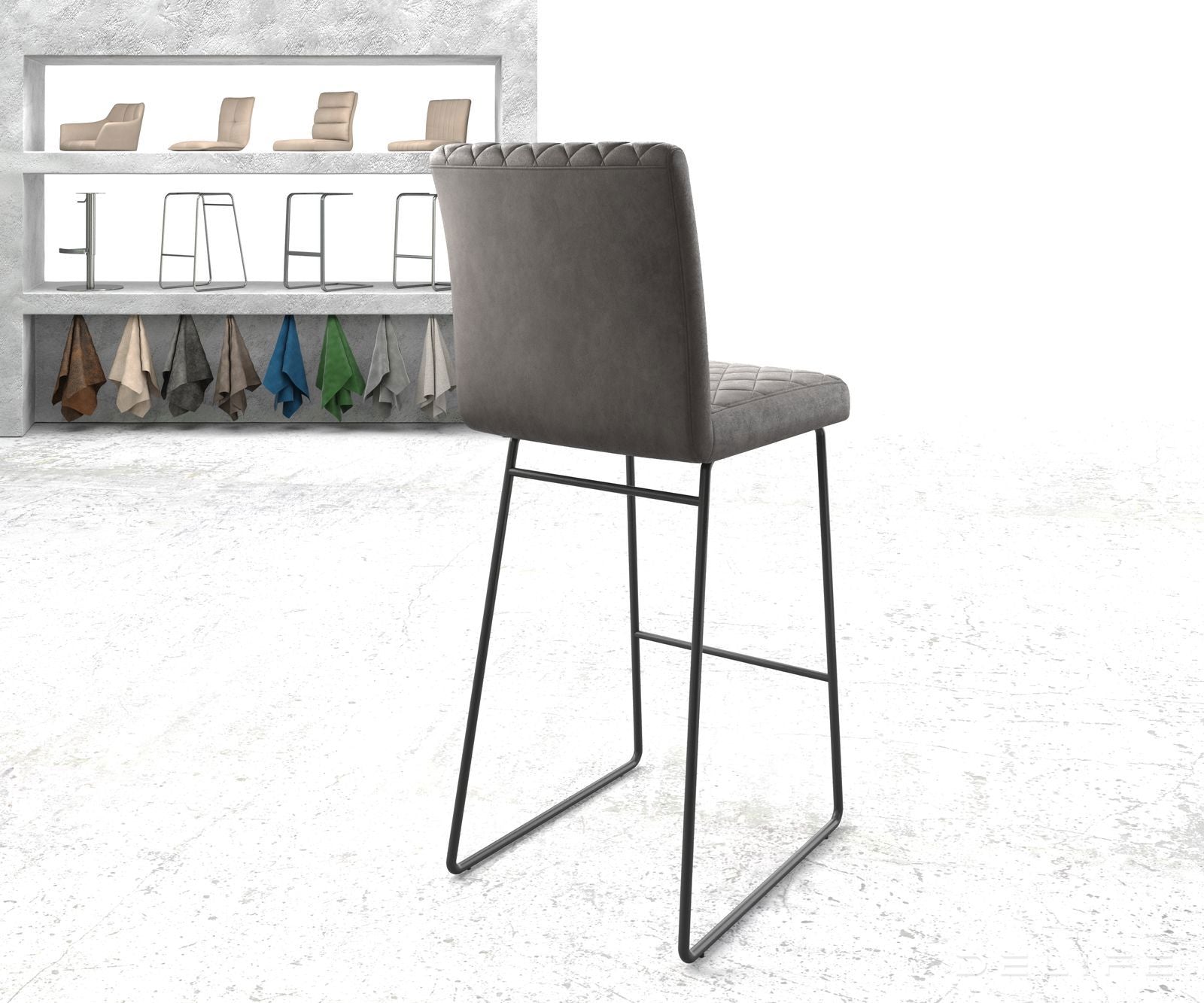 Barska stolica Earnest, Materijal: Mikrofibra