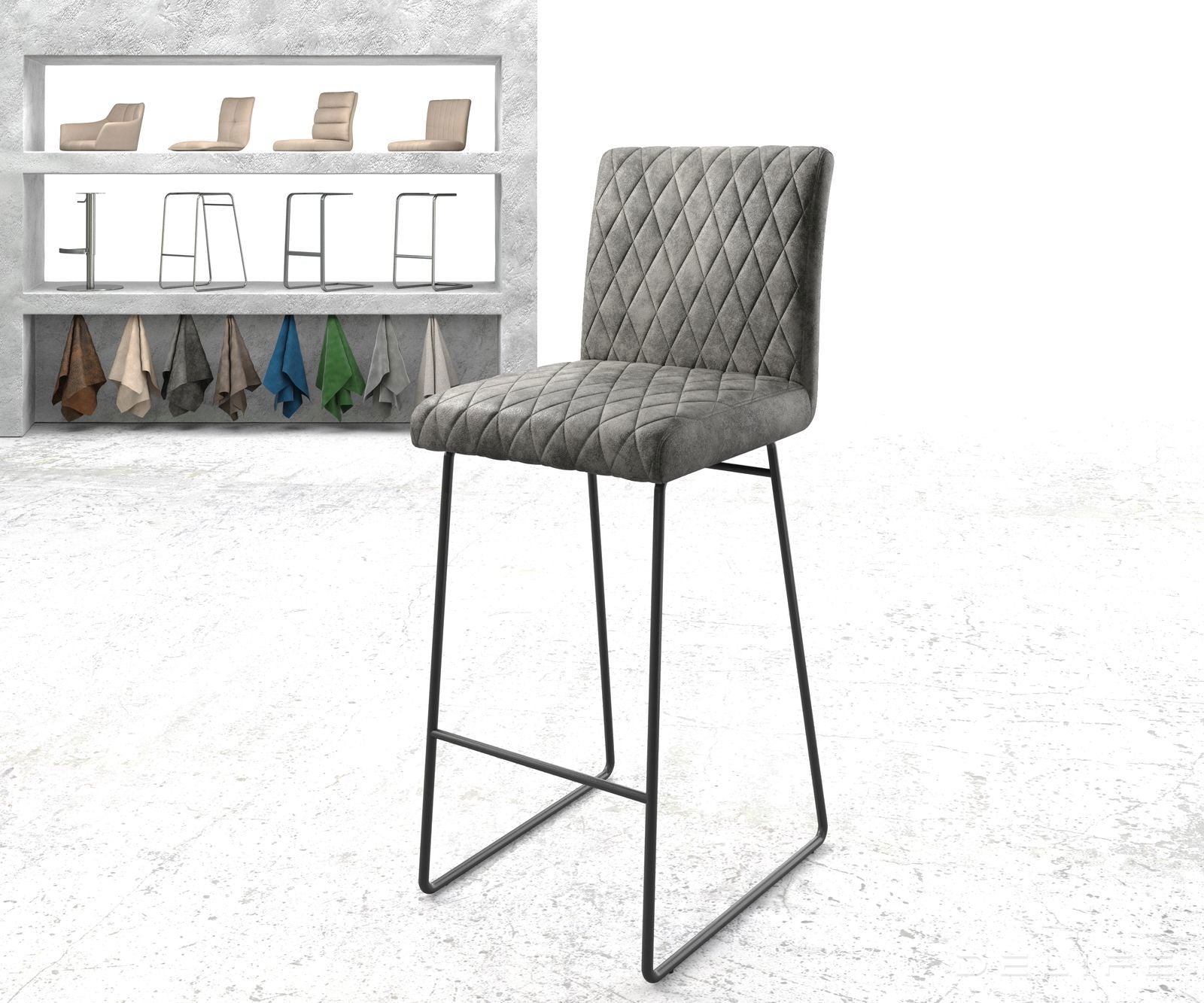 Barska stolica Earnest, Materijal: Mikrofibra