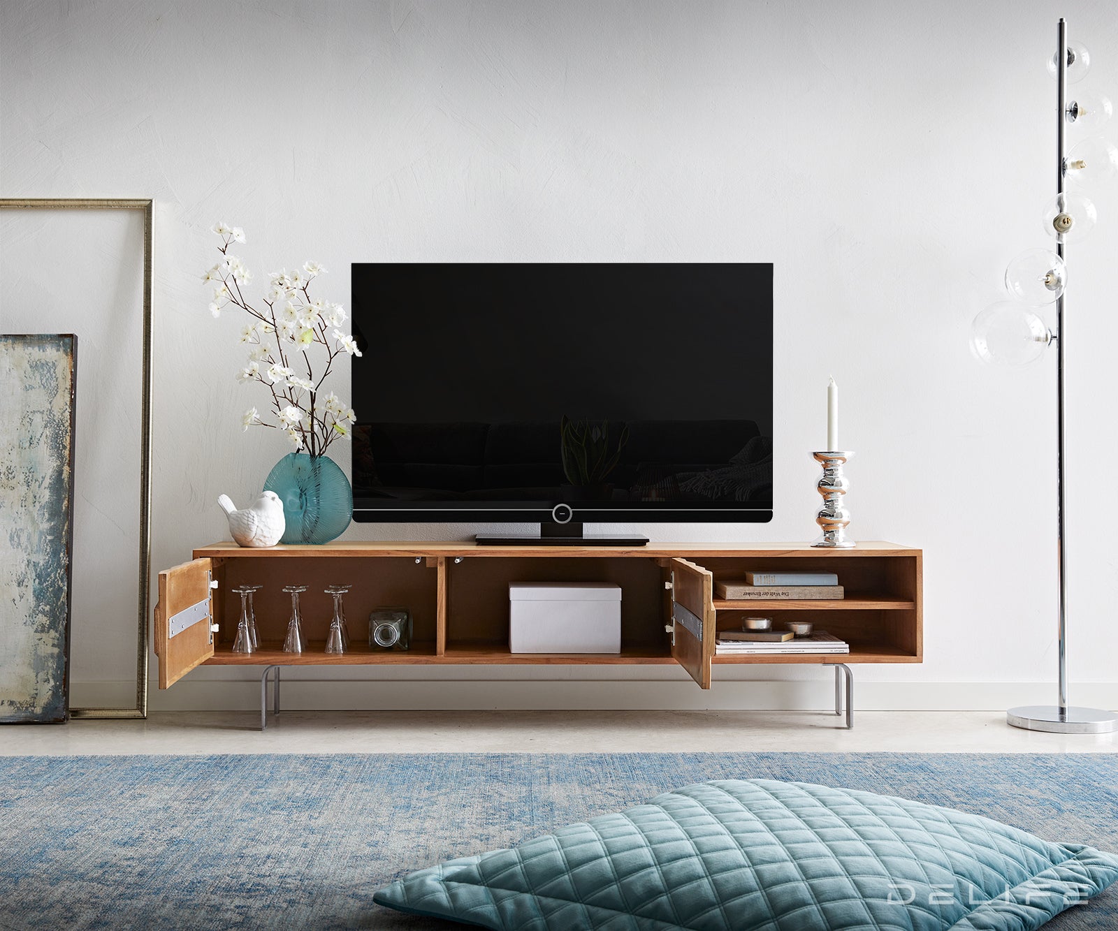 Komoda Fevo 2 vrata, Materijal: Bagrem