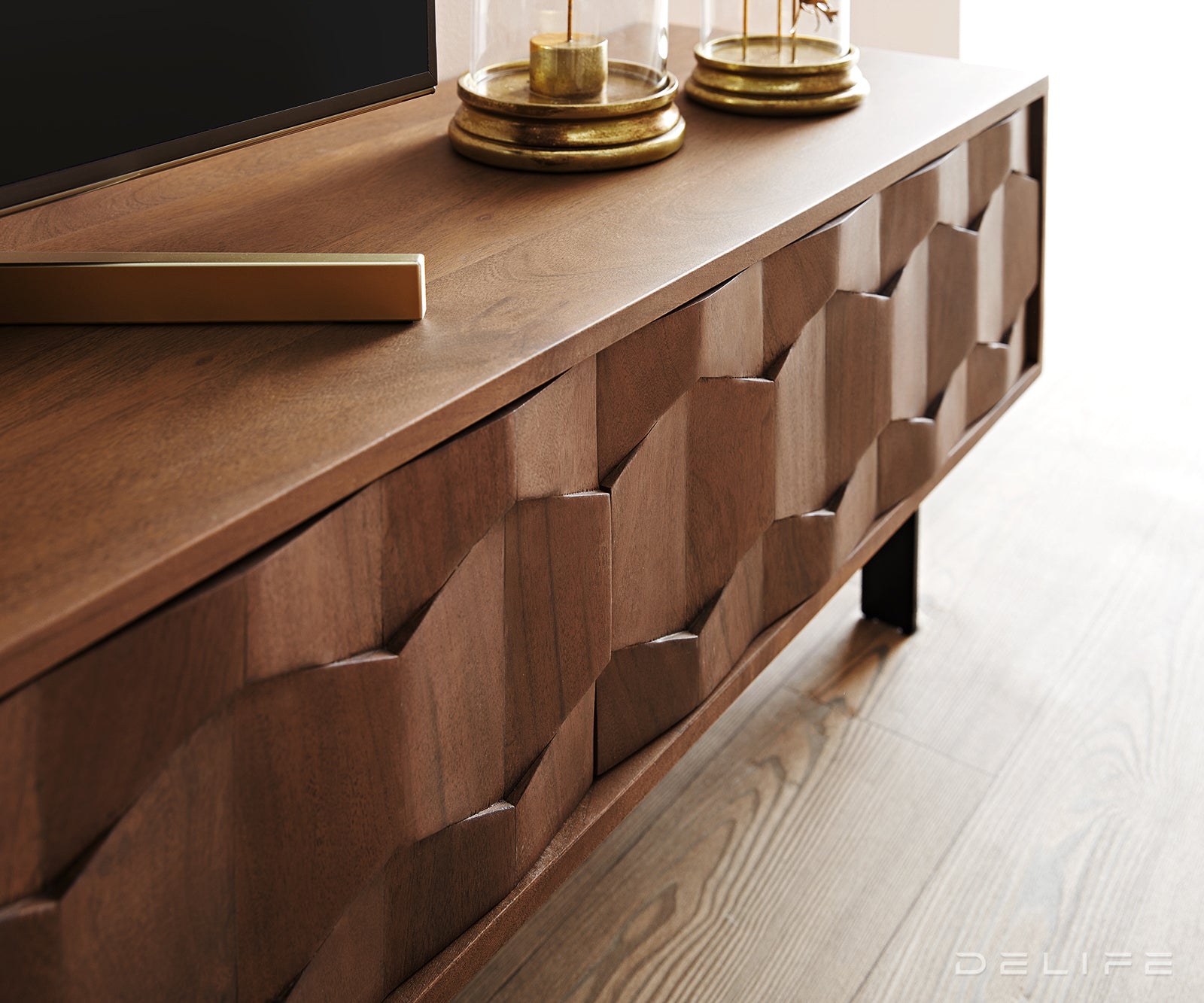 Komoda Fevo 4 vrata, Materijal: Bagrem