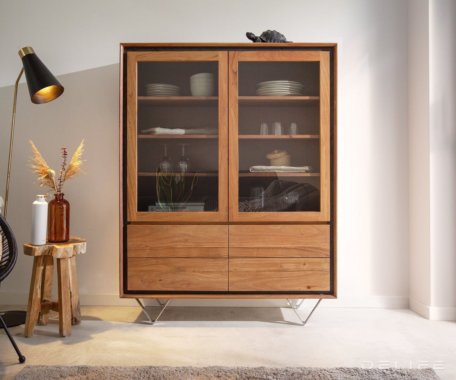 Visoka komoda Stonegrace, Materijal: Bagrem