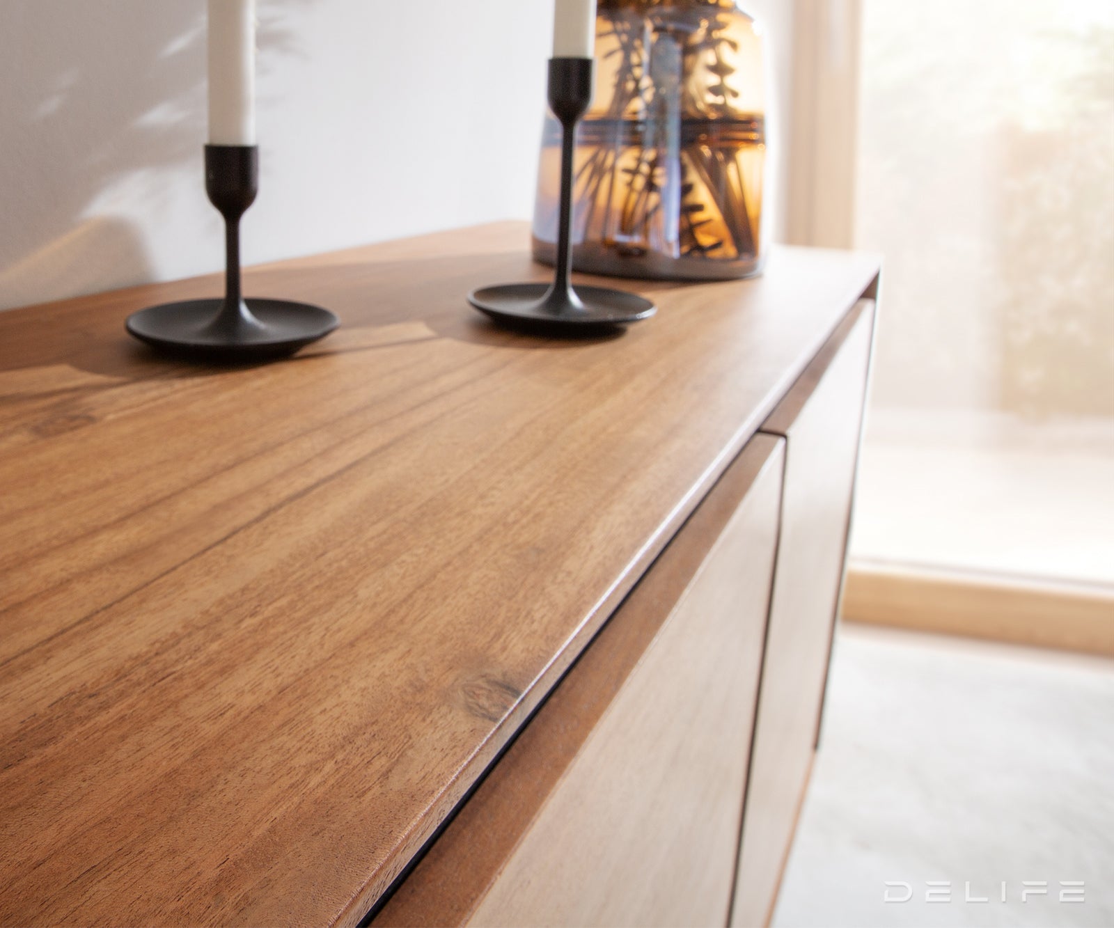 Komoda Stonegrace, Materijal: Bagrem