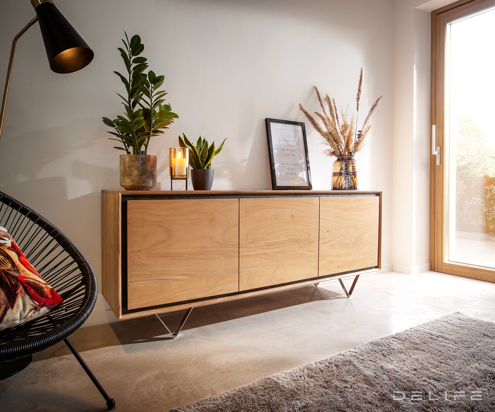 Komoda Stonegrace, Materijal: Bagrem