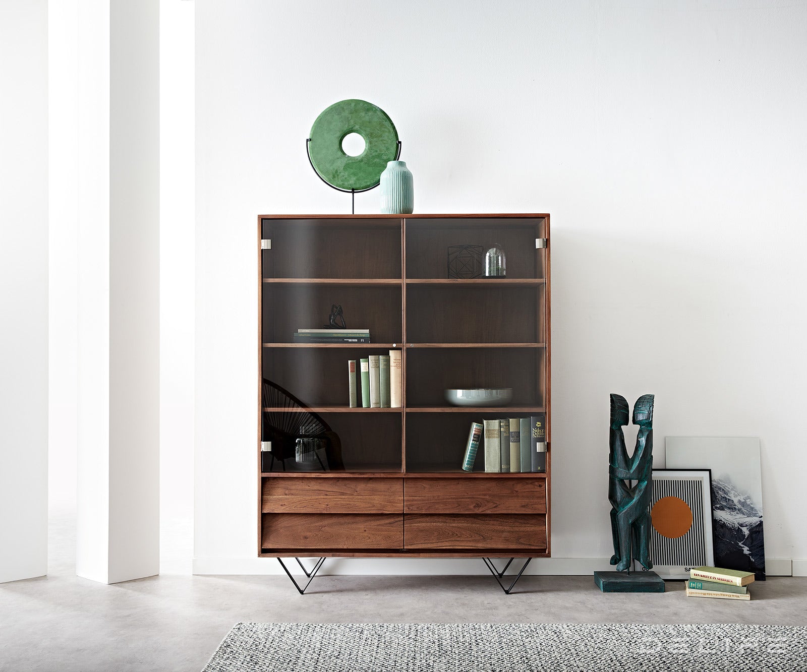 Visoka komoda Eloi, Materijal: Bagrem