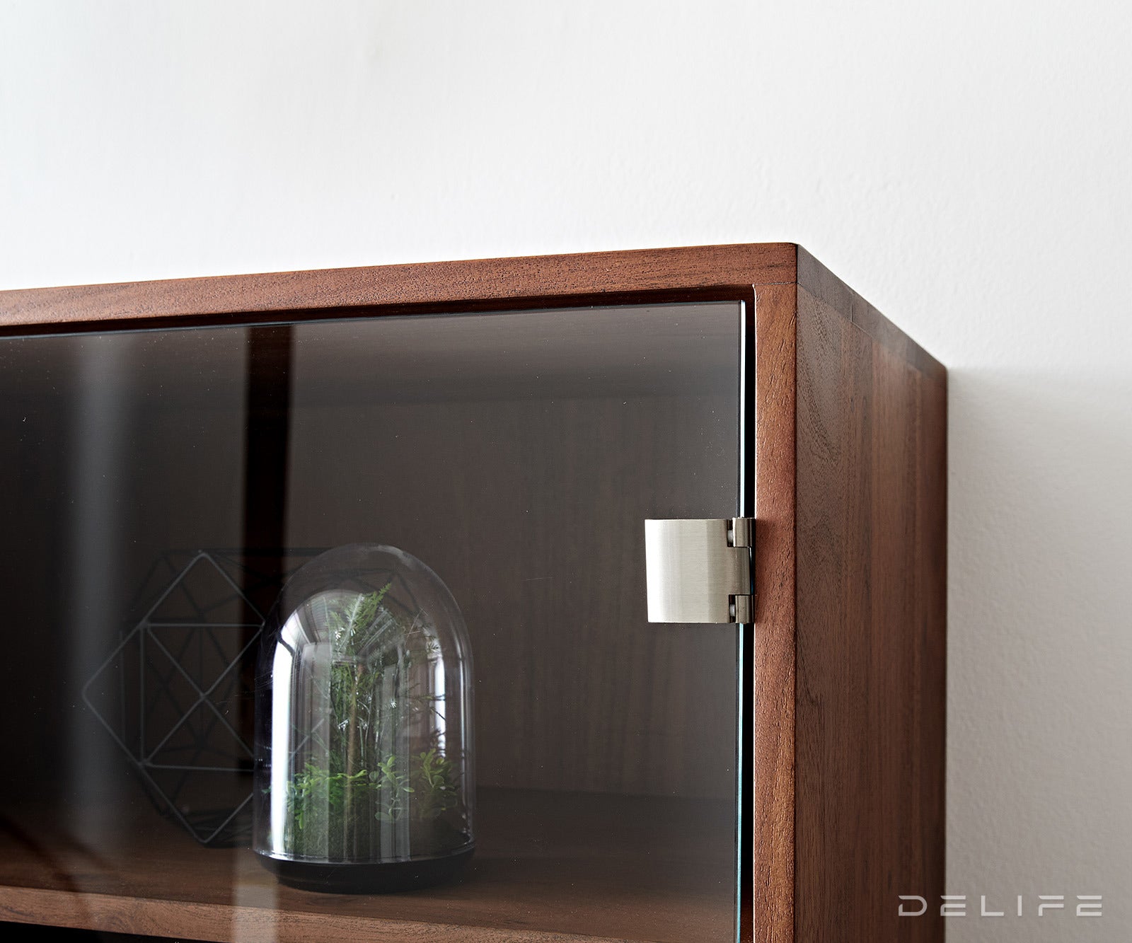 Visoka komoda Eloi, Materijal: Bagrem