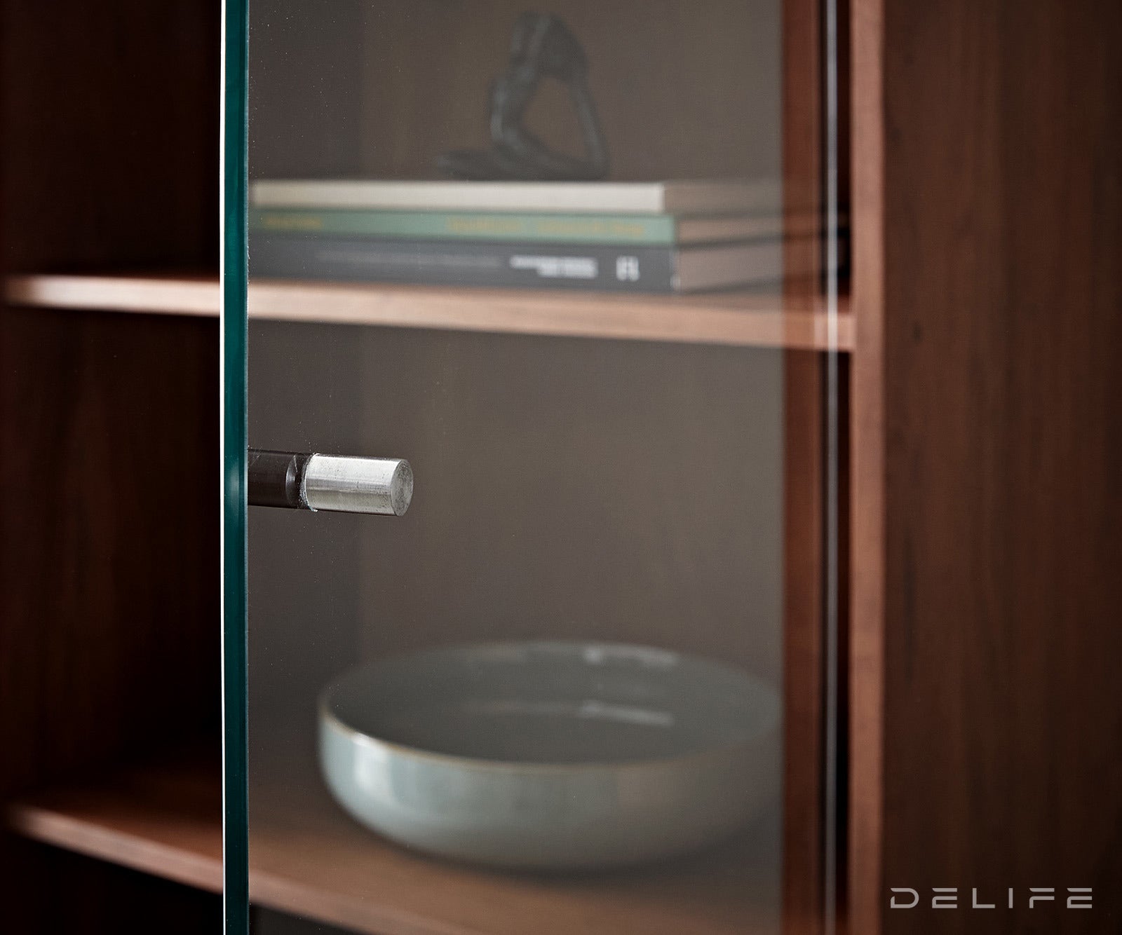 Visoka komoda Eloi, Materijal: Bagrem