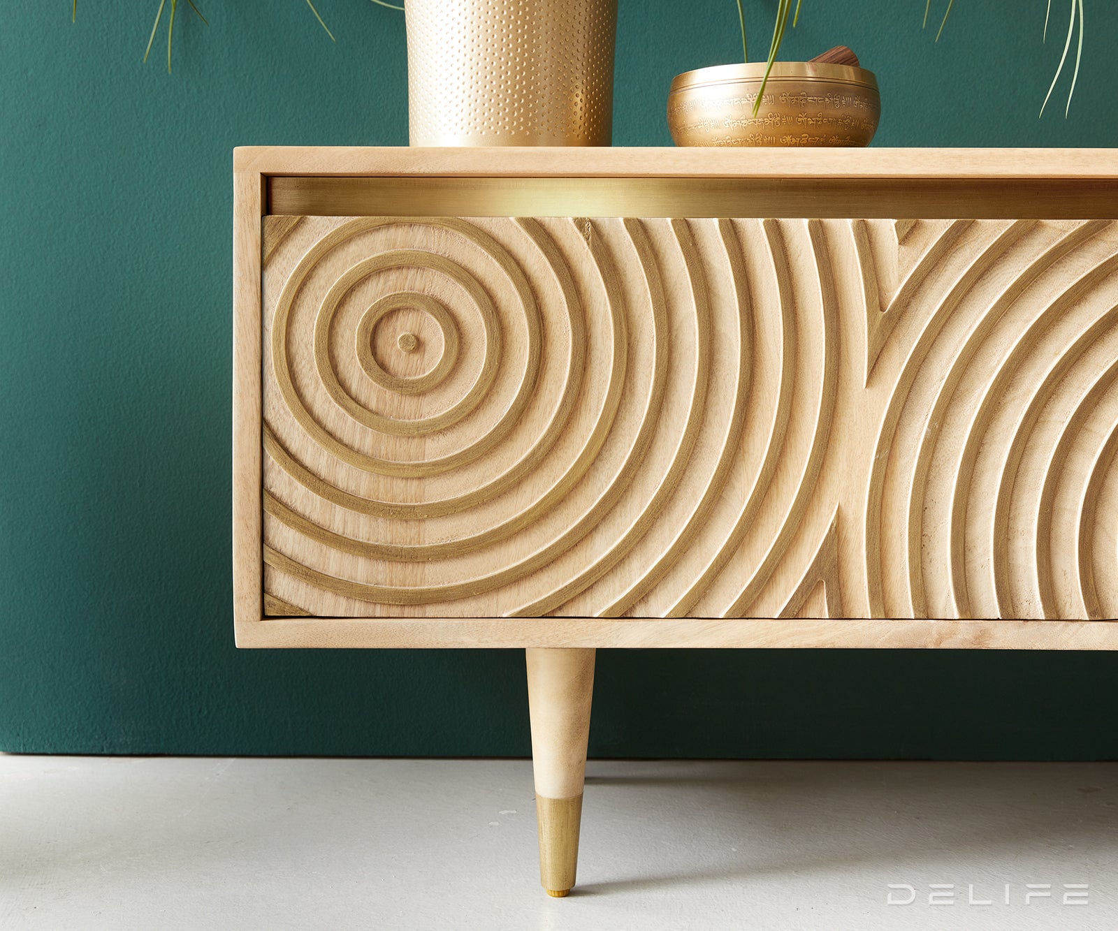 Komoda Budaya, Materijal: Mango