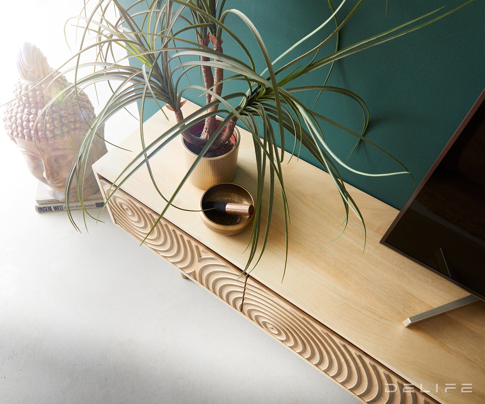 Komoda Budaya, Materijal: Mango