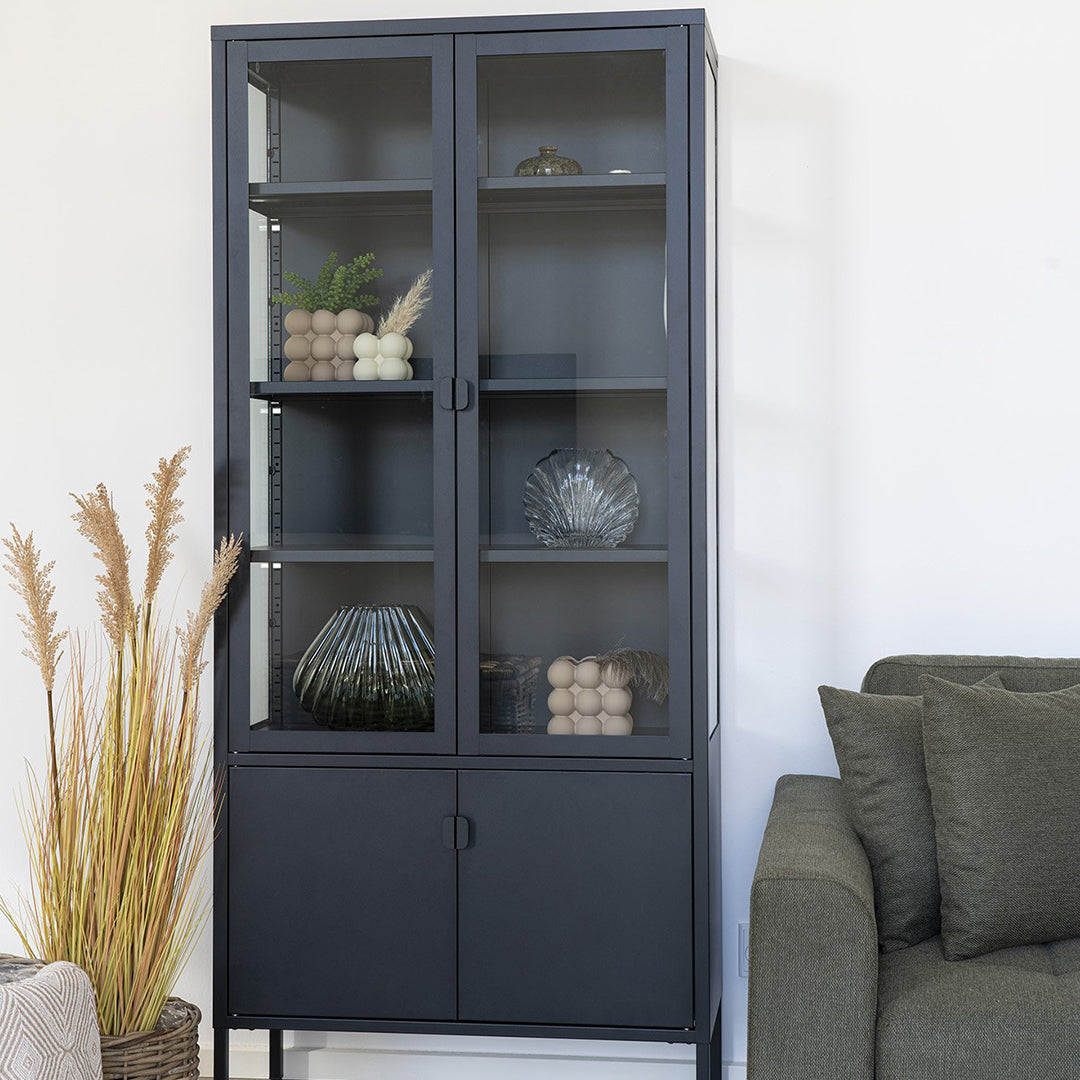 Ormarić Brisbane, Materijal: Čelik