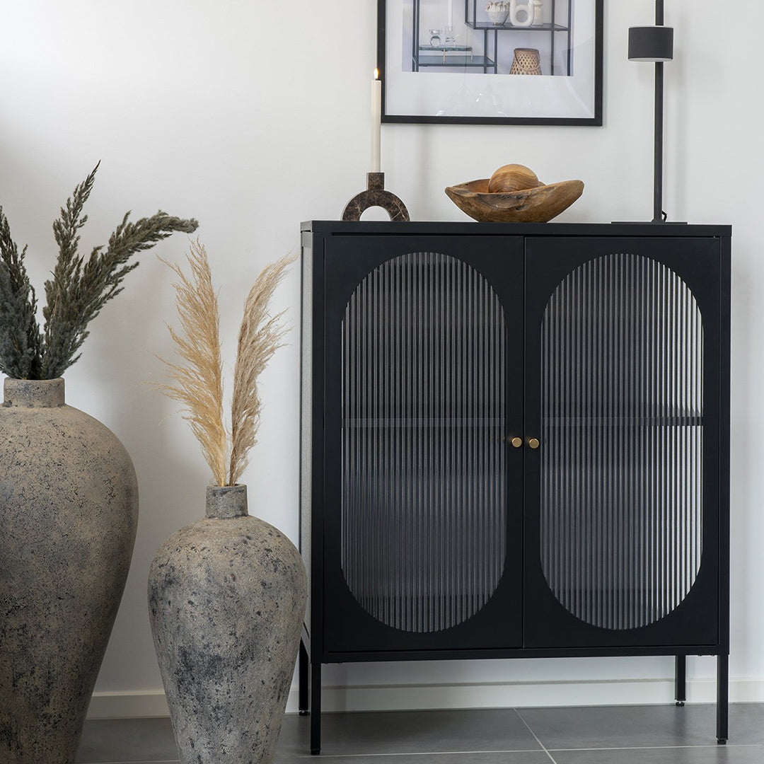 Ormarić Adelaide, Materijal: Čelik