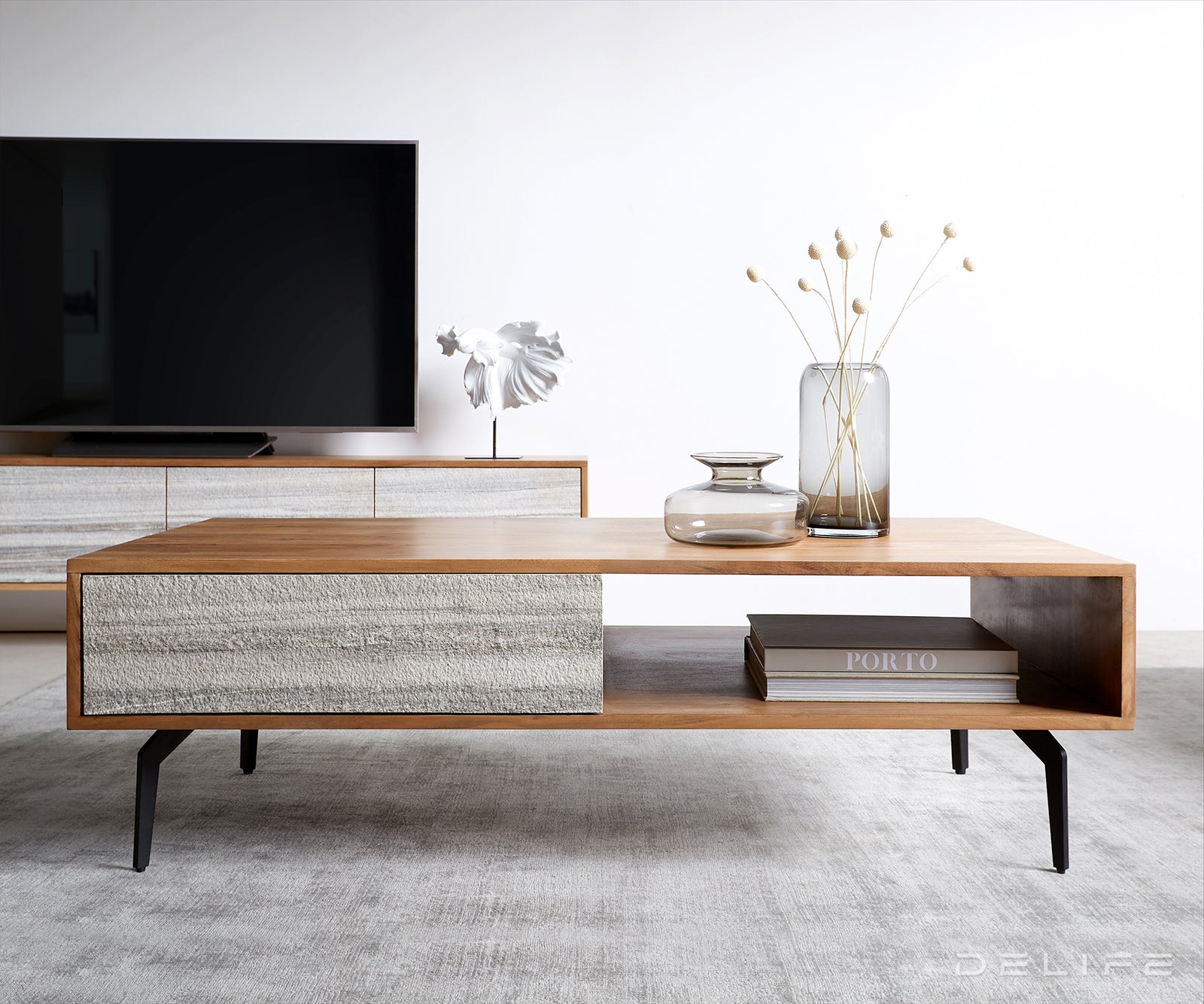 Klub stolić Kleo, Materijal: Bagrem