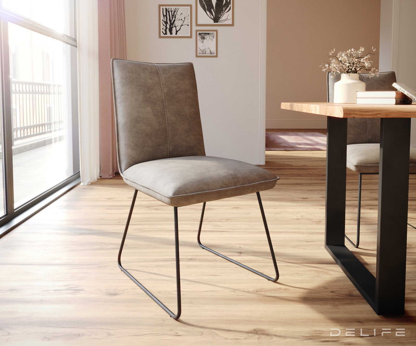 Blagovaonska stolica Lelio, Materijal: Mikrofibra