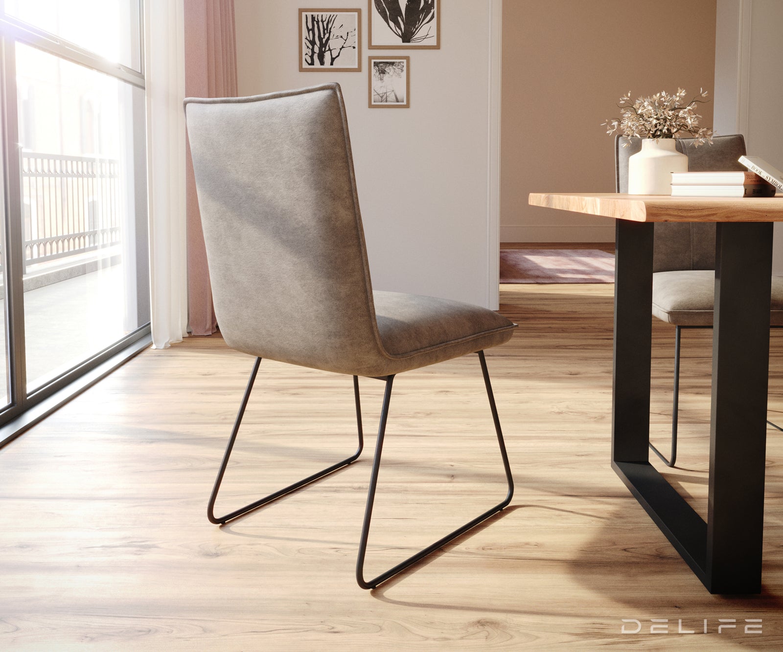 Blagovaonska stolica Lelio, Materijal: Mikrofibra