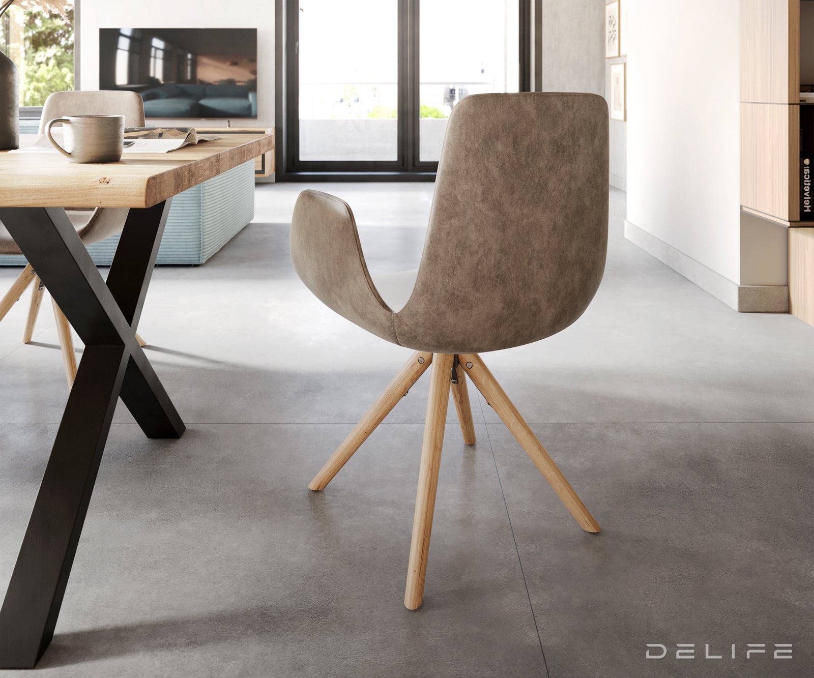 Blagovaonska stolica Ilia, Materijal: Mikrofibra