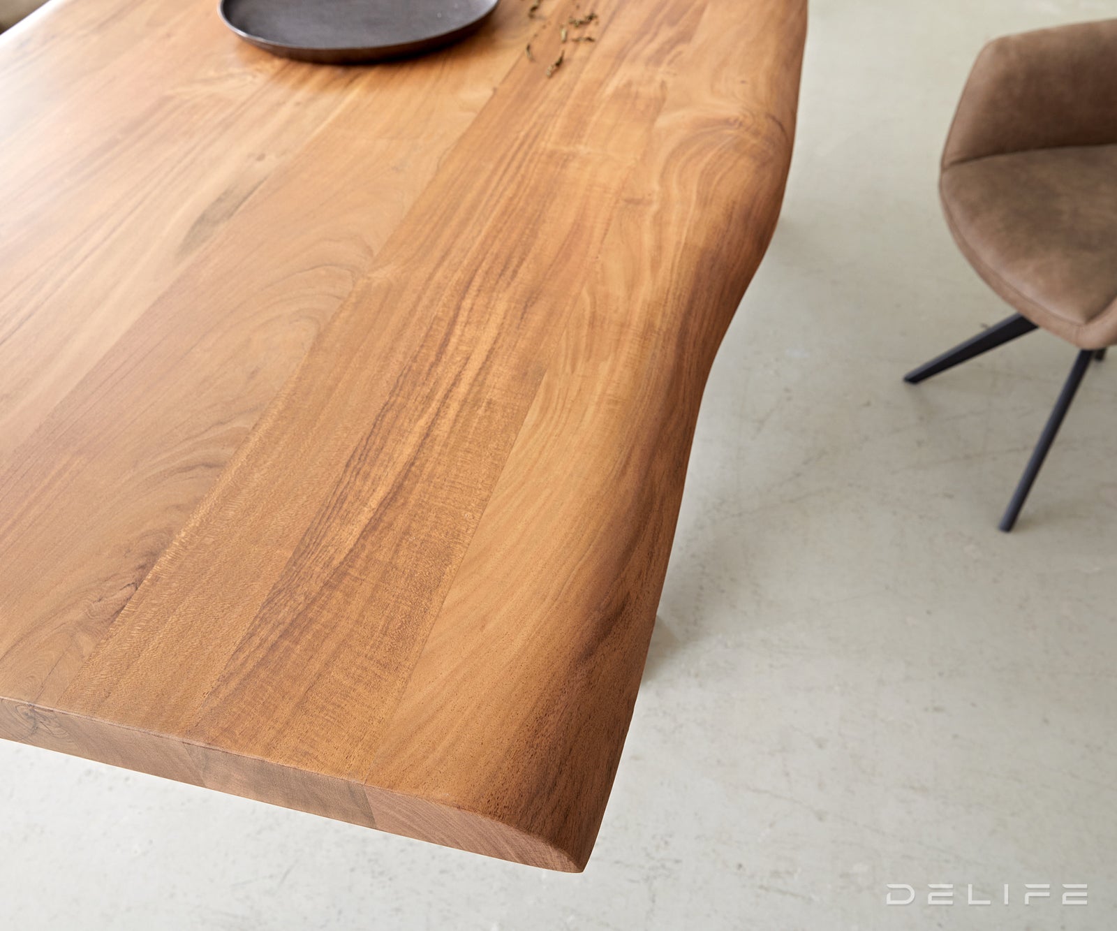 Blagovaonski stol Edge, Materijal: Bagrem, Debljina ploče: 5,5cm