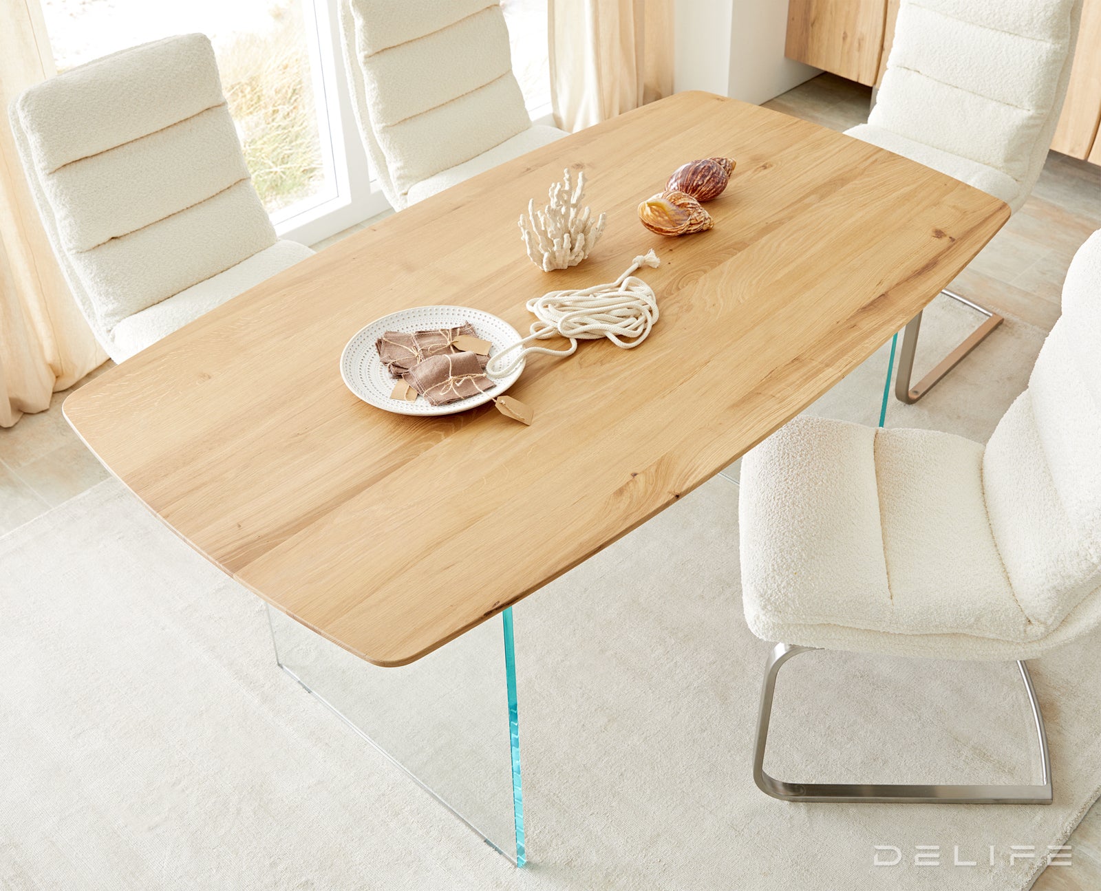 Blagovaonski stol Edge Bott, Materijal: Hrast