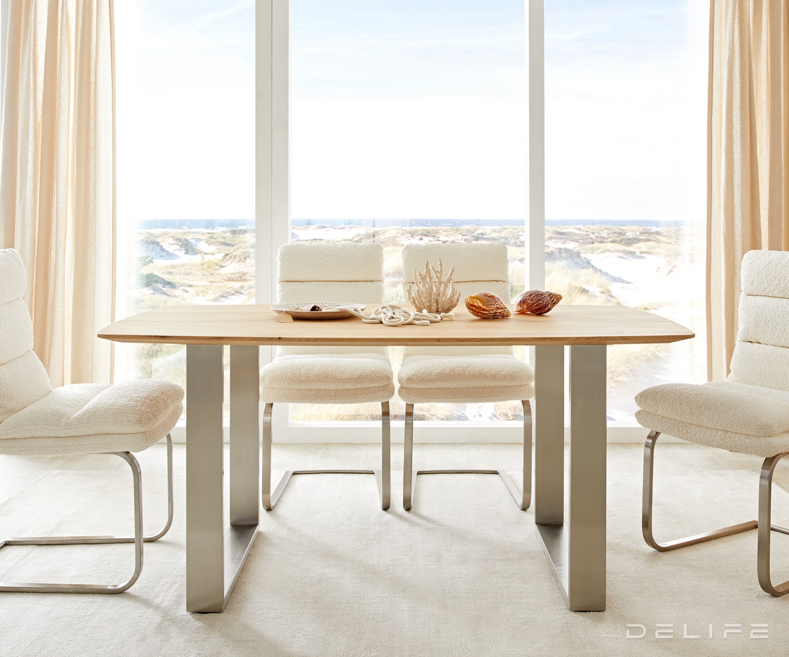 Blagovaonski stol Edge Bott, Materijal: Hrast