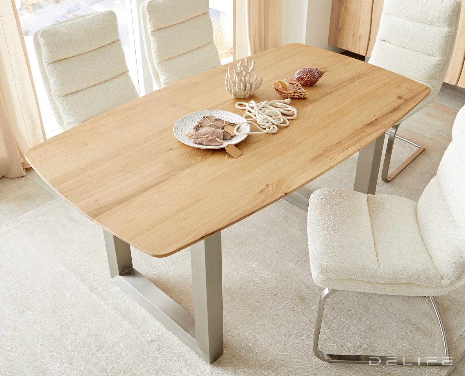 Blagovaonski stol Edge Bott, Materijal: Hrast