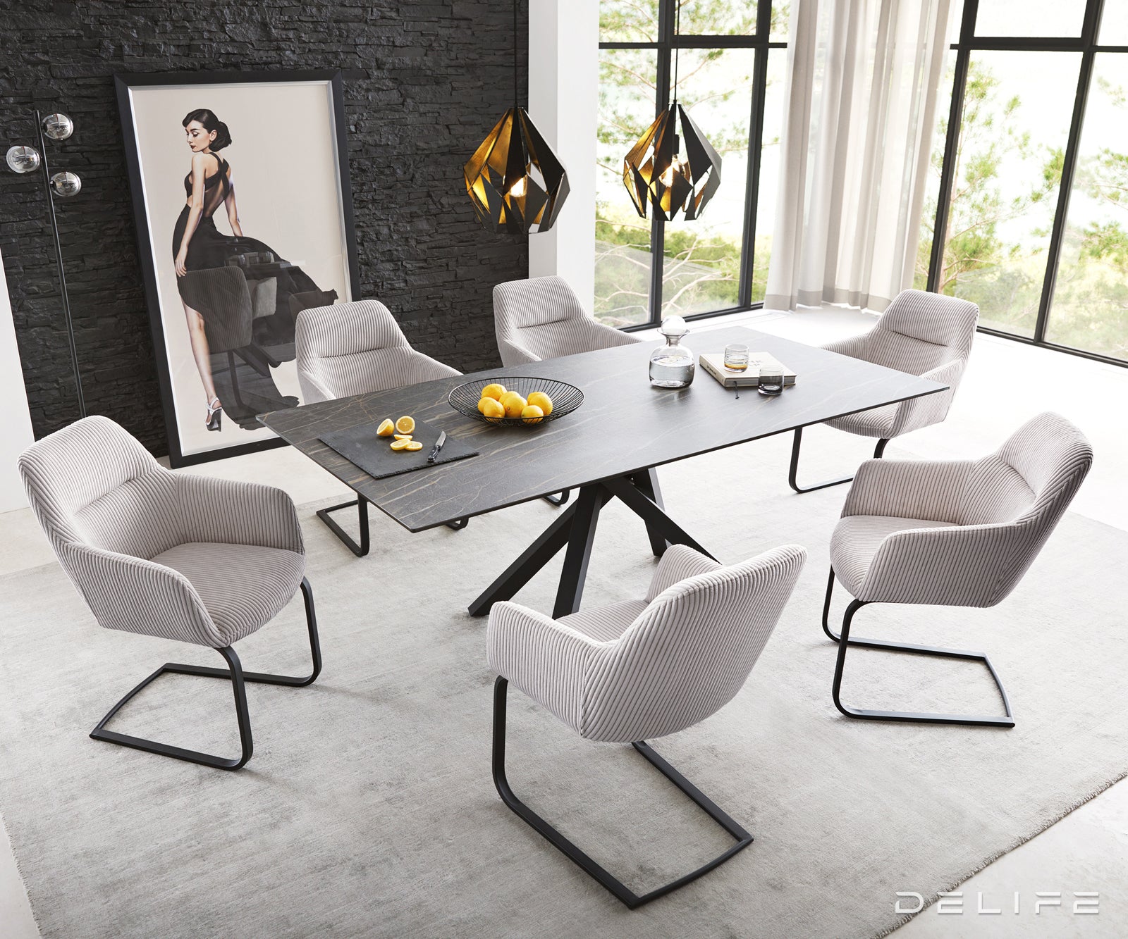 Blagovaonska stolica Pejo, Materijal: Rebrasta tkanina