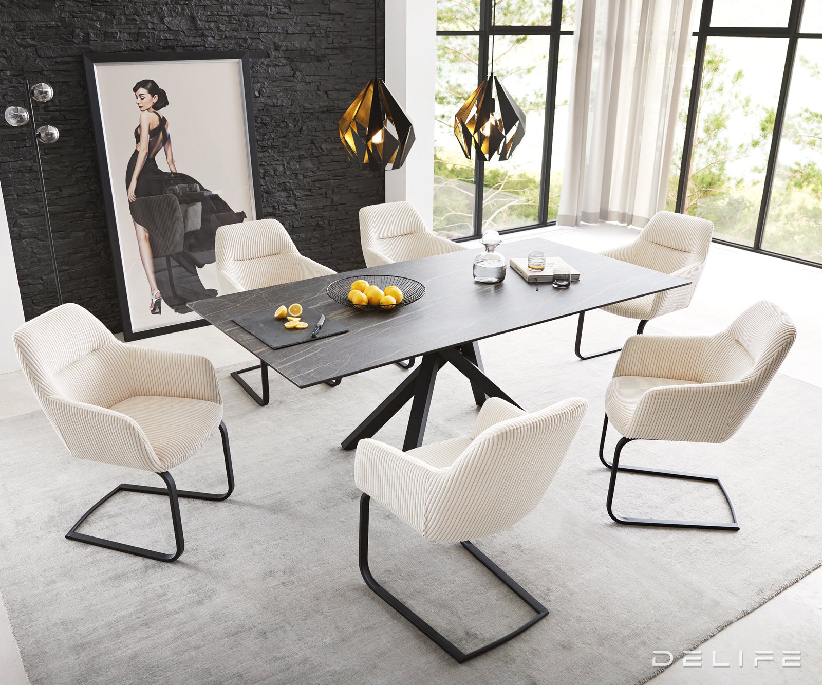 Blagovaonska stolica Pejo, Materijal: Rebrasta tkanina