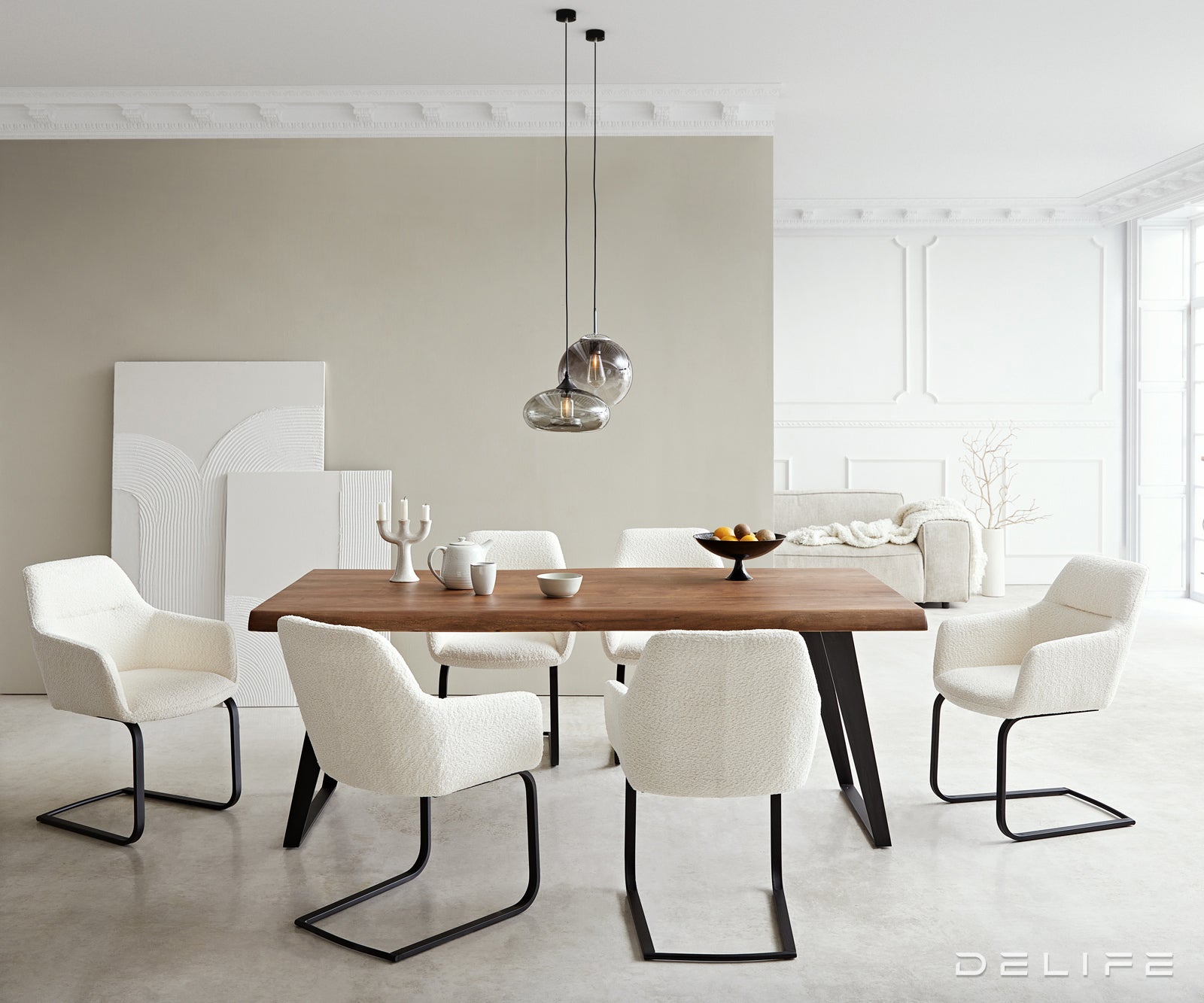 Blagovaonska stolica Pejo, Materijal: Boucle