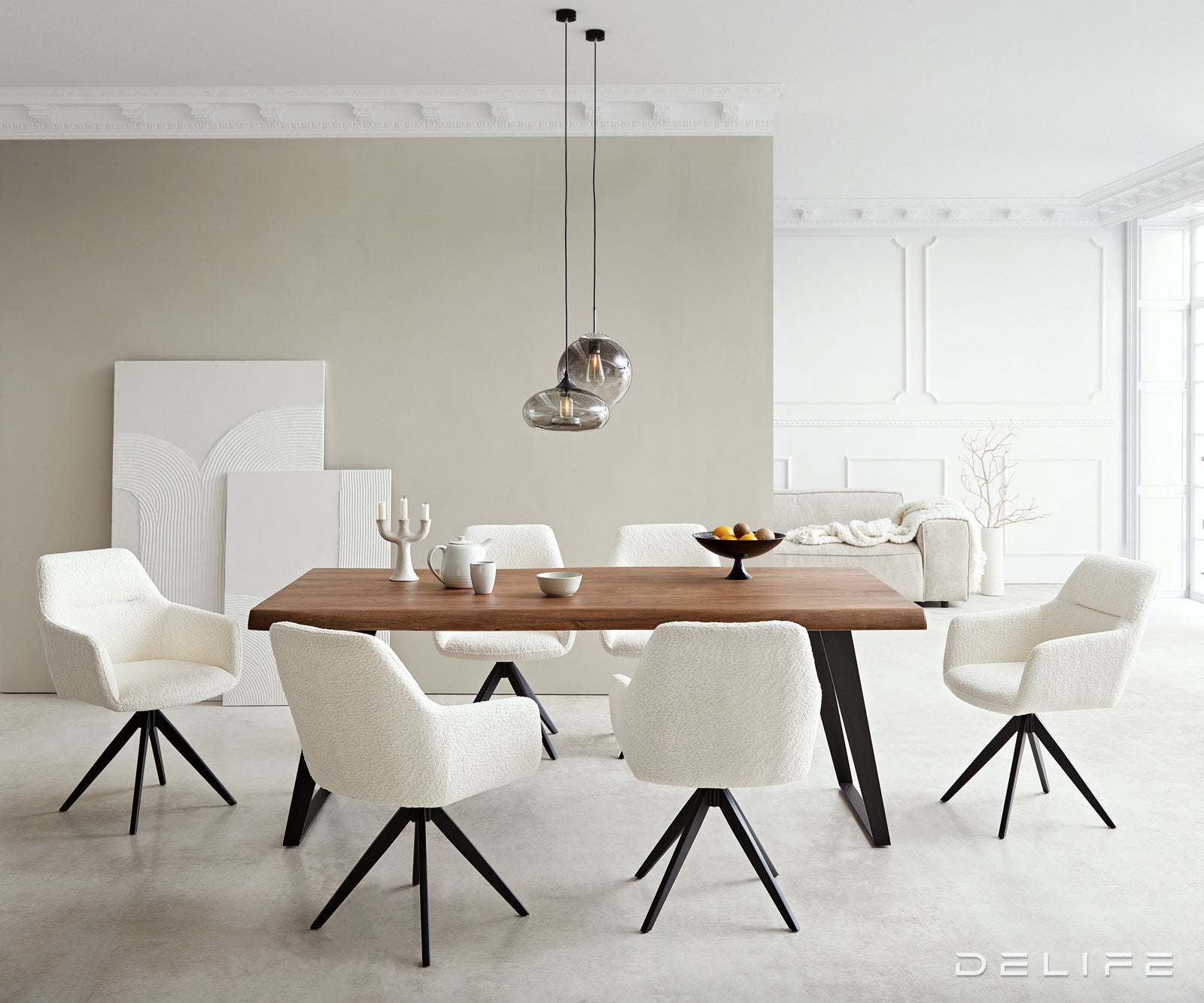 Blagovaonska stolica Pejo, Materijal: Boucle