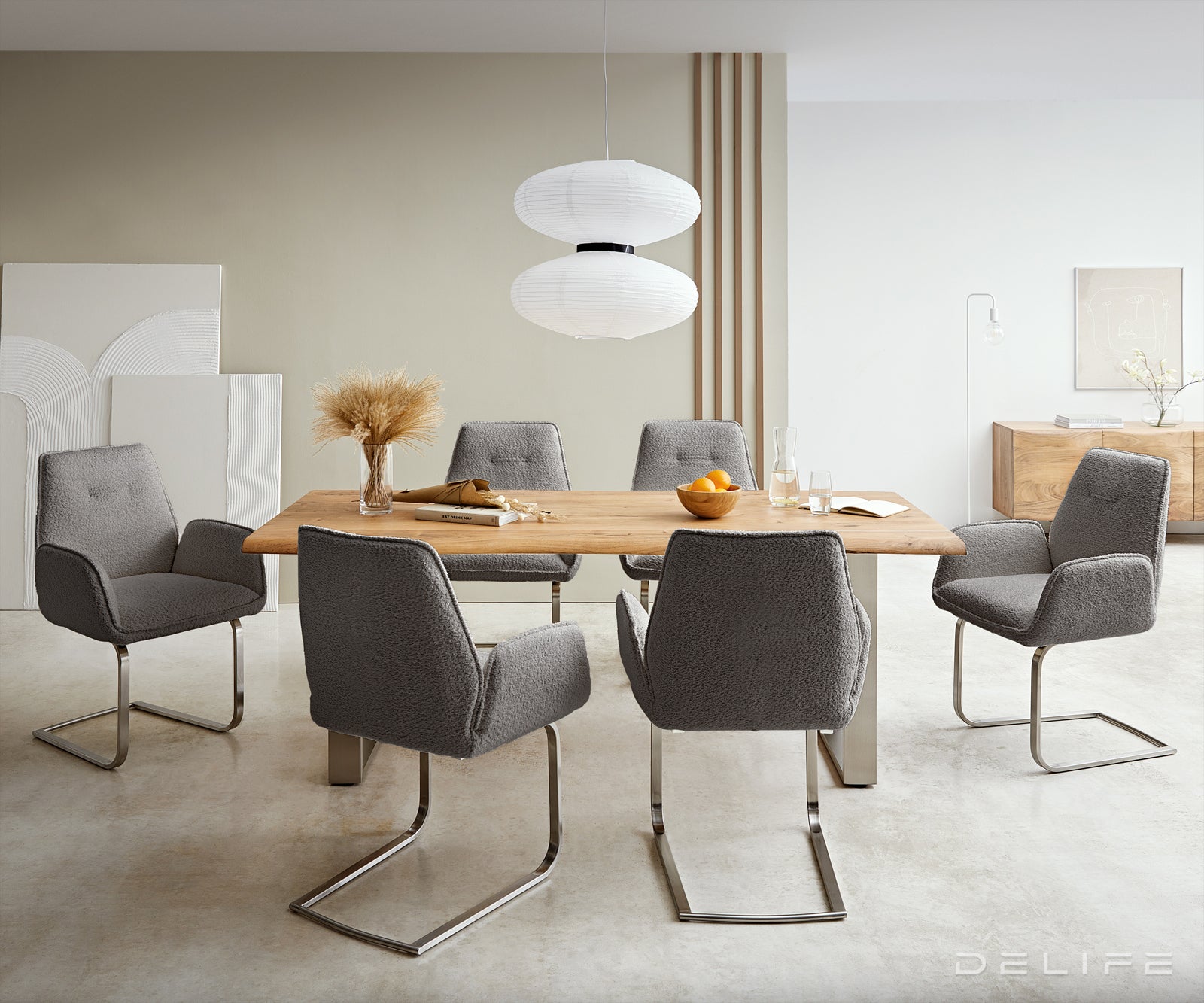 Blagovaonska stolica Zoa, Materijal: Boucle tkanina