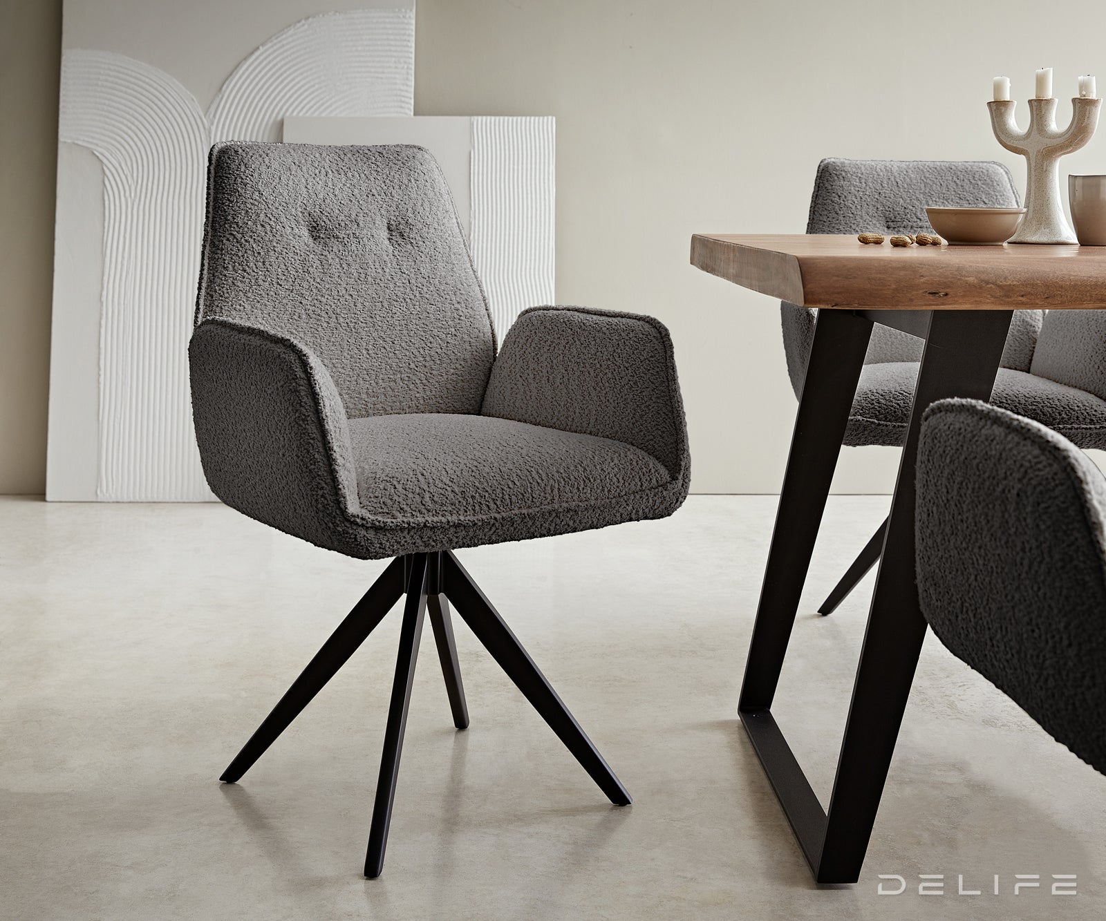 Blagovaonska stolica Zoa, Materijal: Boucle tkanina