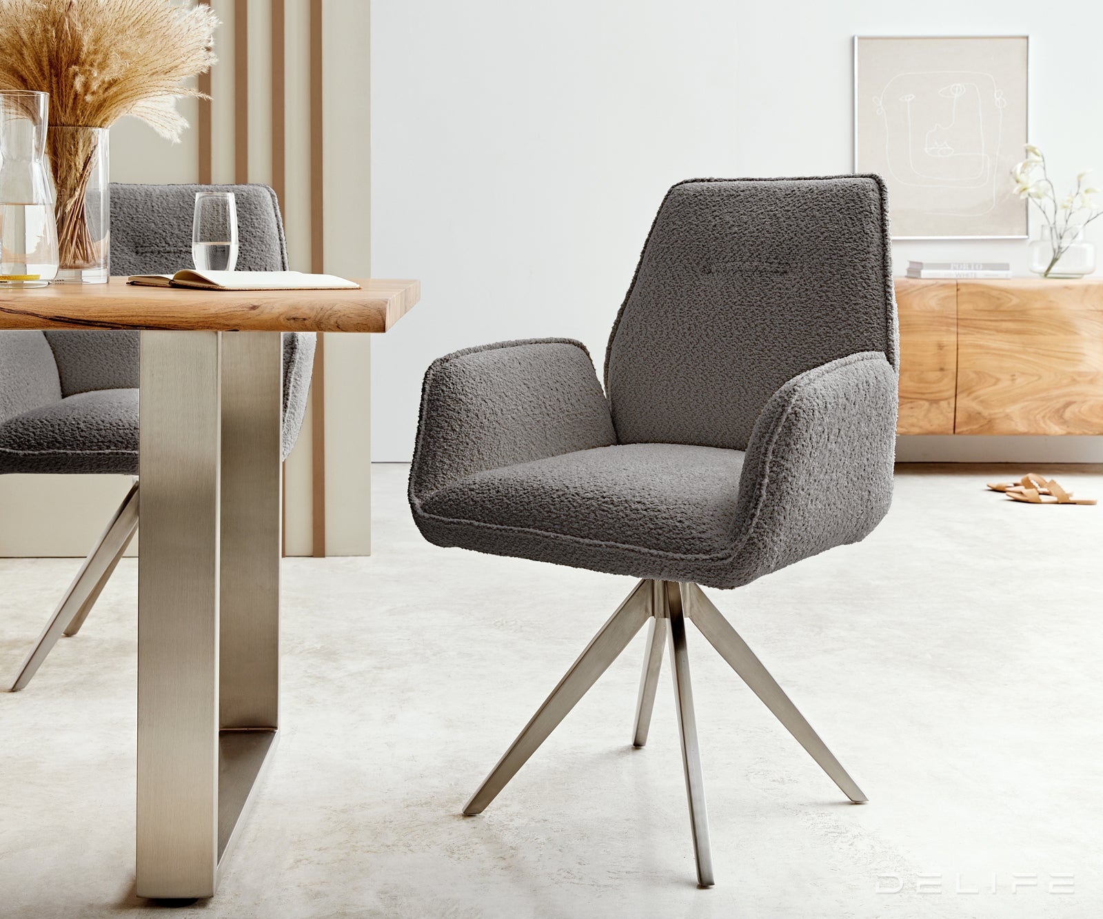 Blagovaonska stolica Zoa, Materijal: Boucle tkanina