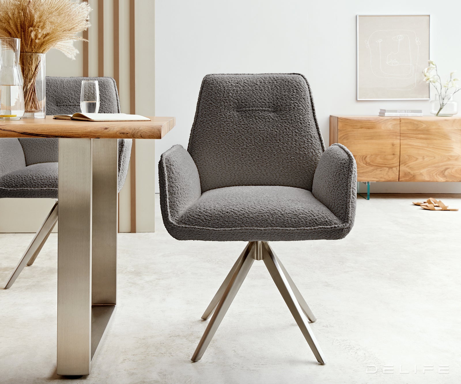 Blagovaonska stolica Zoa, Materijal: Boucle tkanina