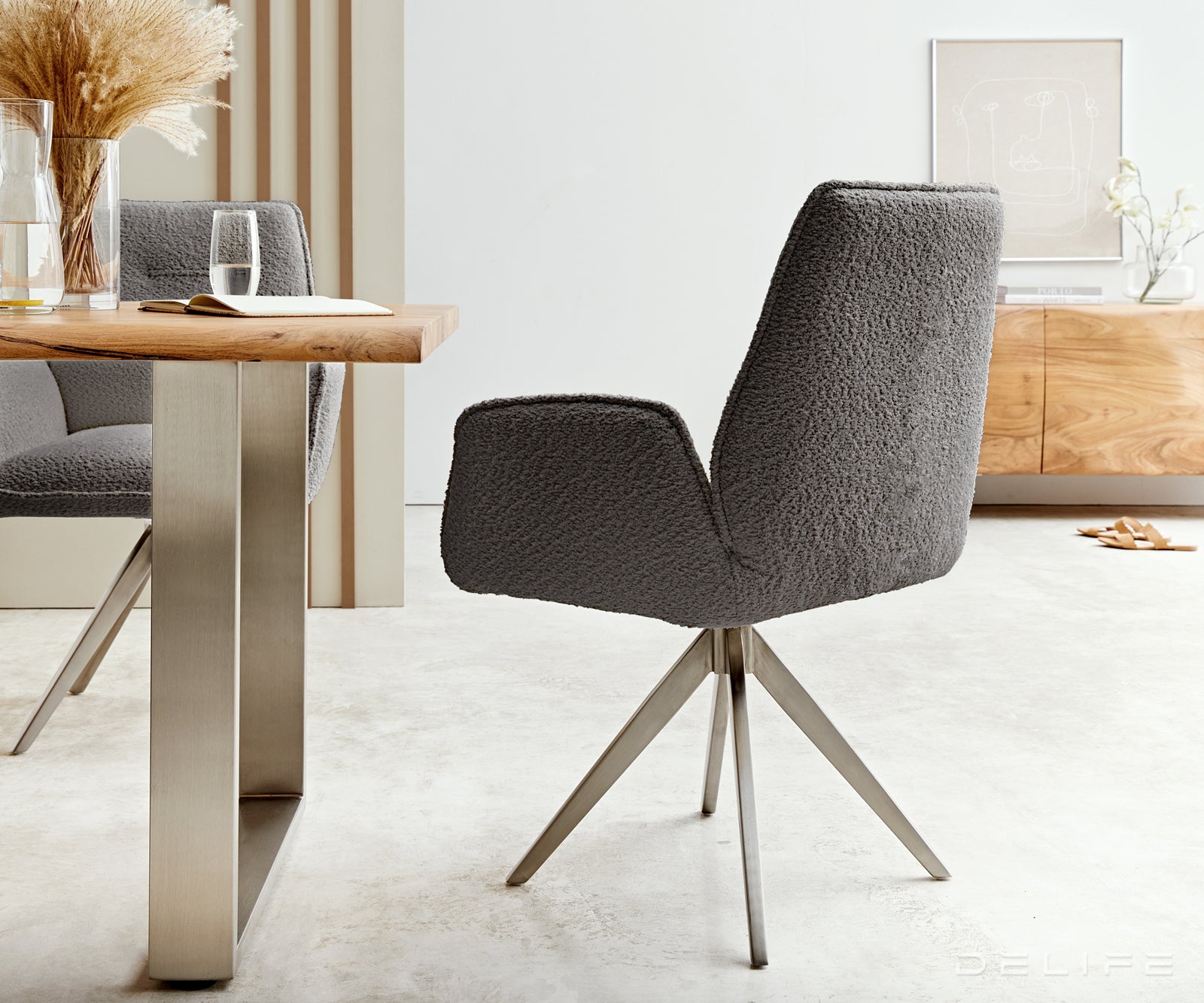 Blagovaonska stolica Zoa, Materijal: Boucle tkanina