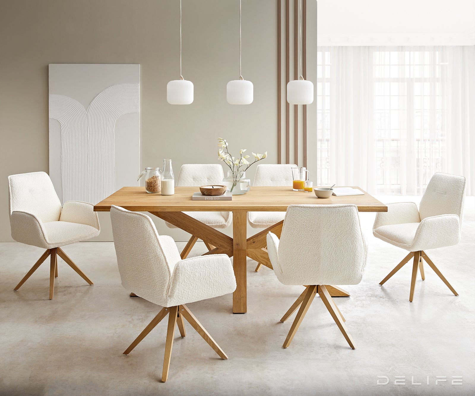 Blagovaonska stolica Zoa, Materijal: Boucle tkanina