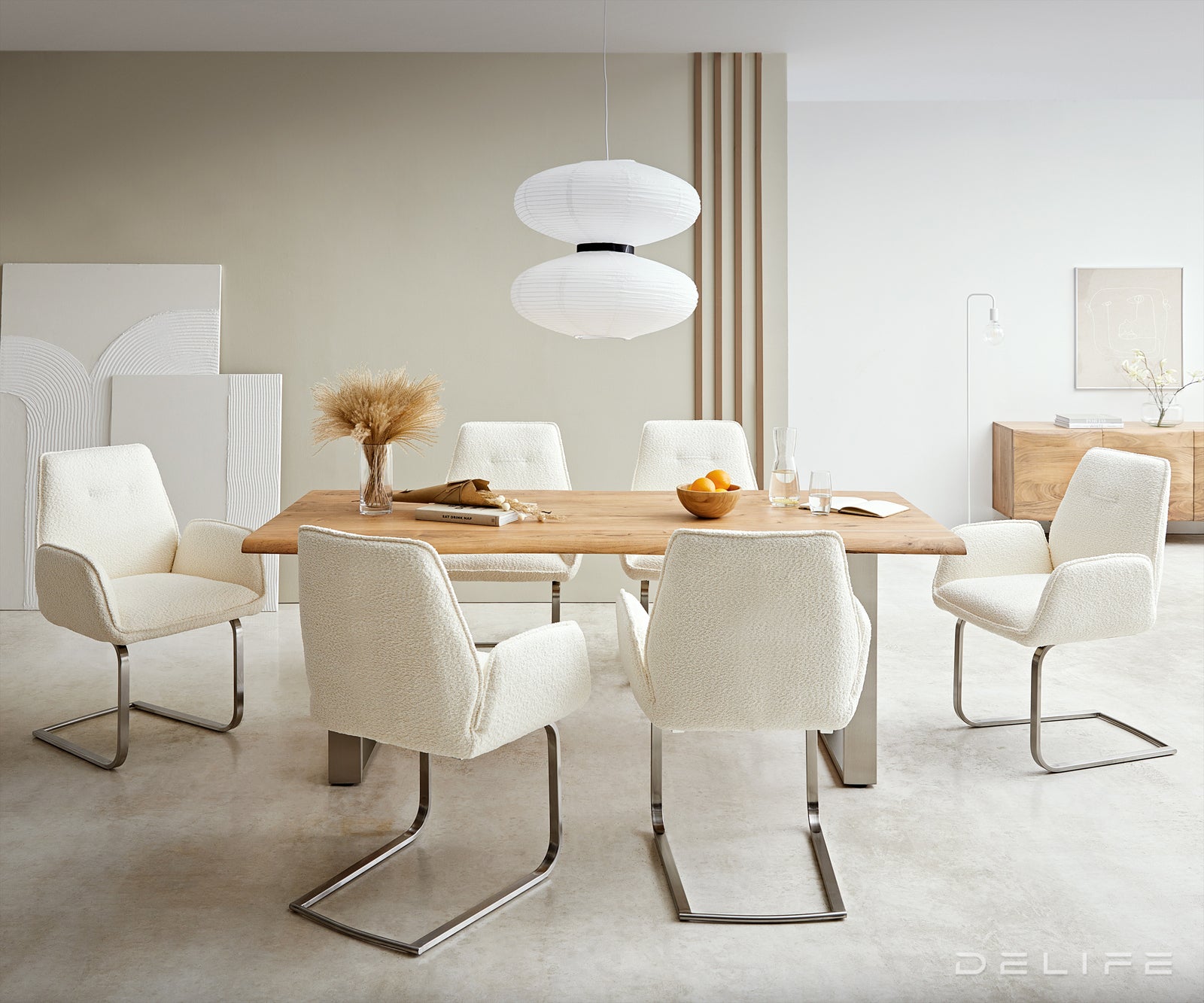 Blagovaonska stolica Zoa, Materijal: Boucle tkanina