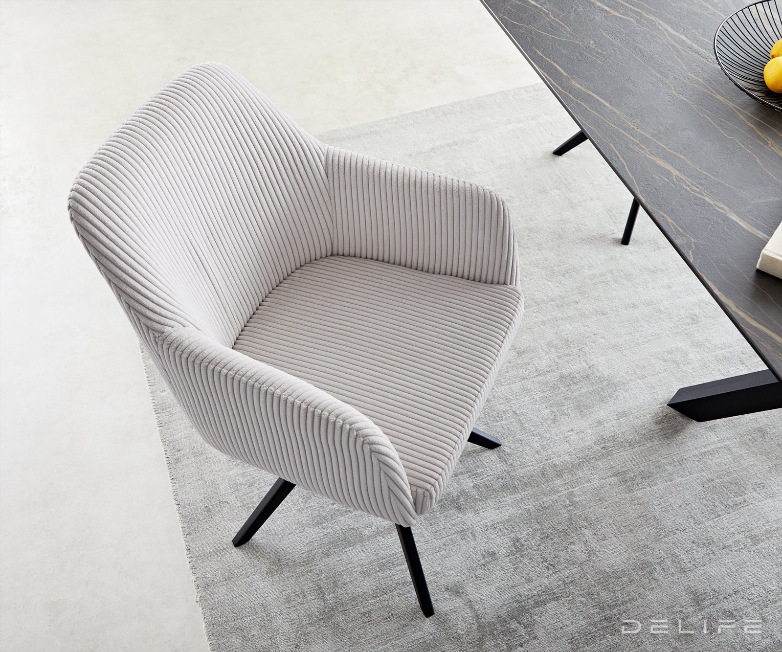 Blagovaonska stolica Greg, Materijal: Rebrasta tkanina