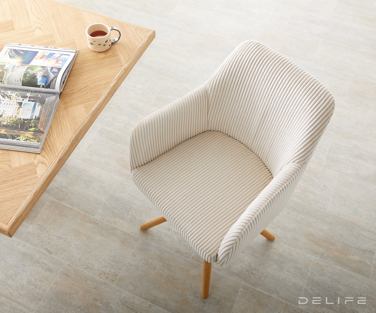 Blagovaonska stolica Greg, Materijal: Rebrasta tkanina