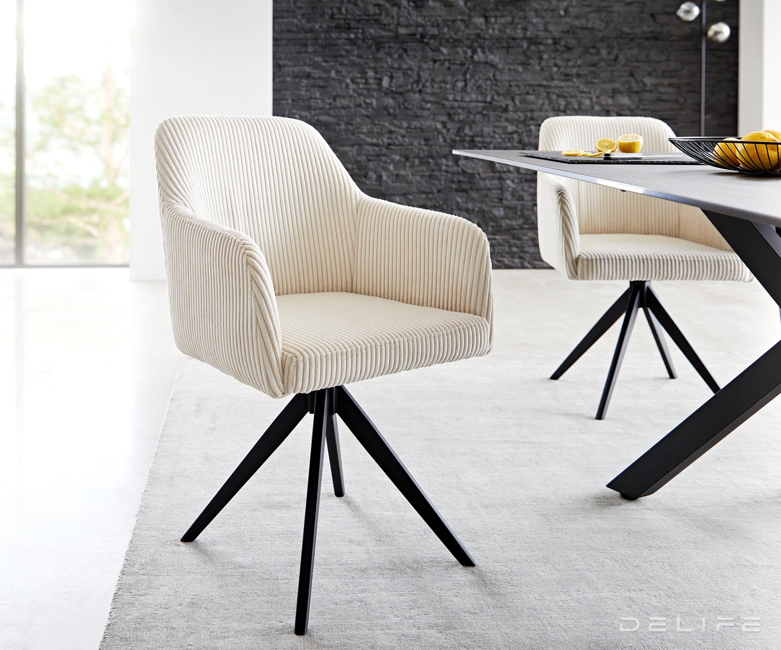 Blagovaonska stolica Greg, Materijal: Rebrasta tkanina