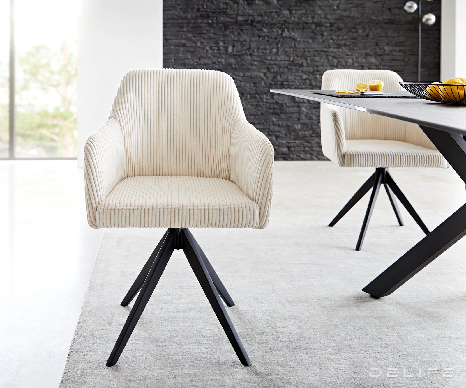 Blagovaonska stolica Greg, Materijal: Rebrasta tkanina