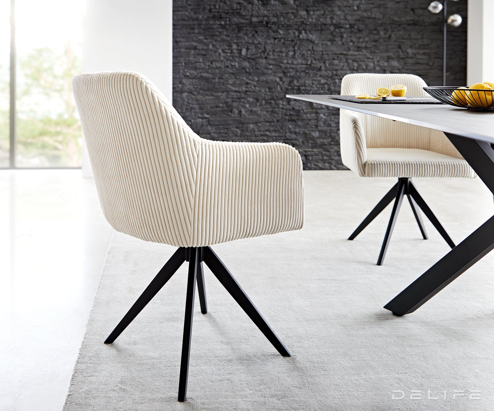 Blagovaonska stolica Greg, Materijal: Rebrasta tkanina