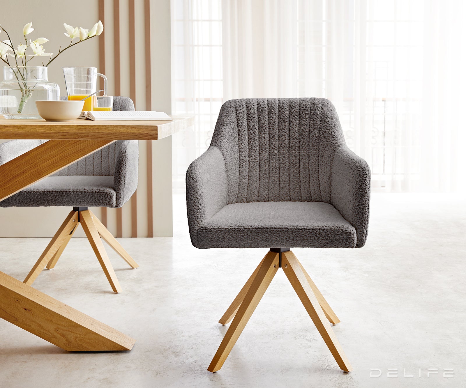 Blagovaonska stolica Greg, Materijal: Boucle