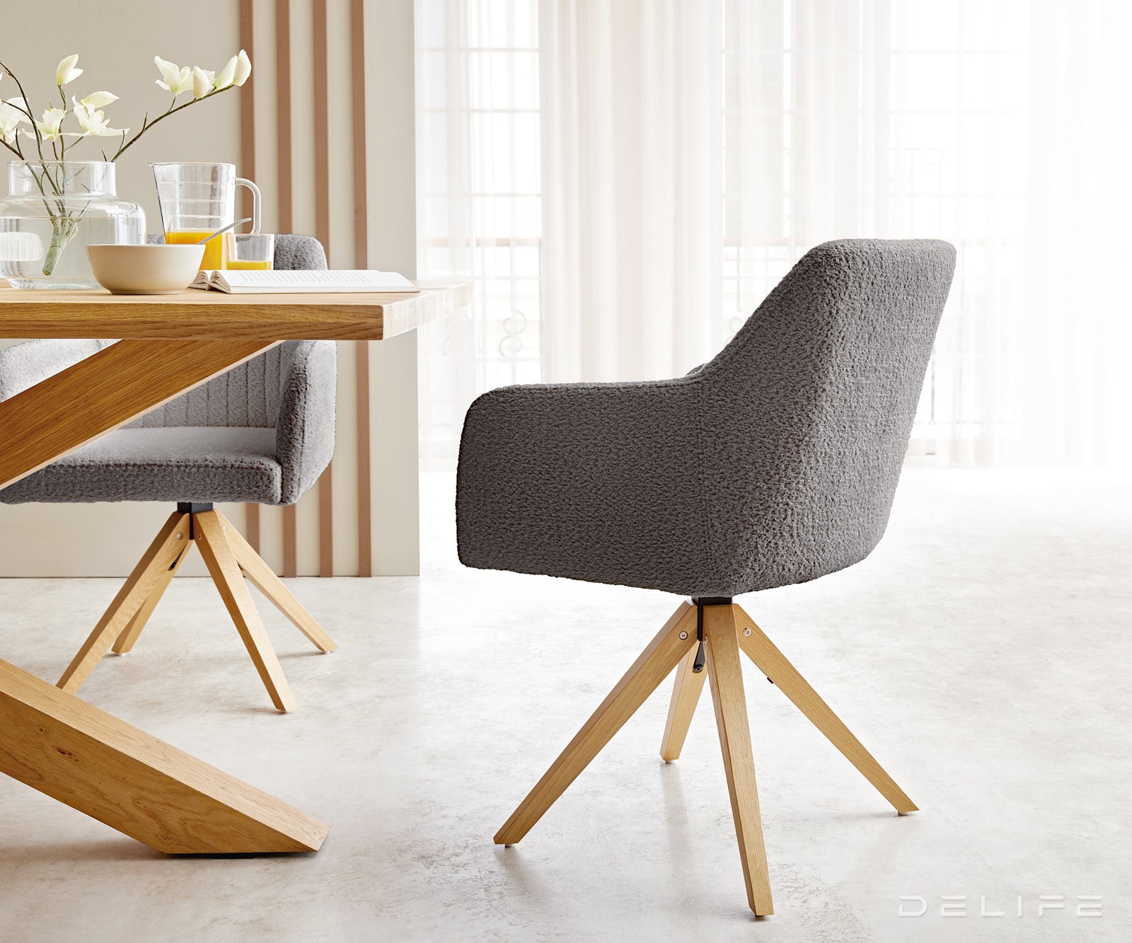 Blagovaonska stolica Greg, Materijal: Boucle