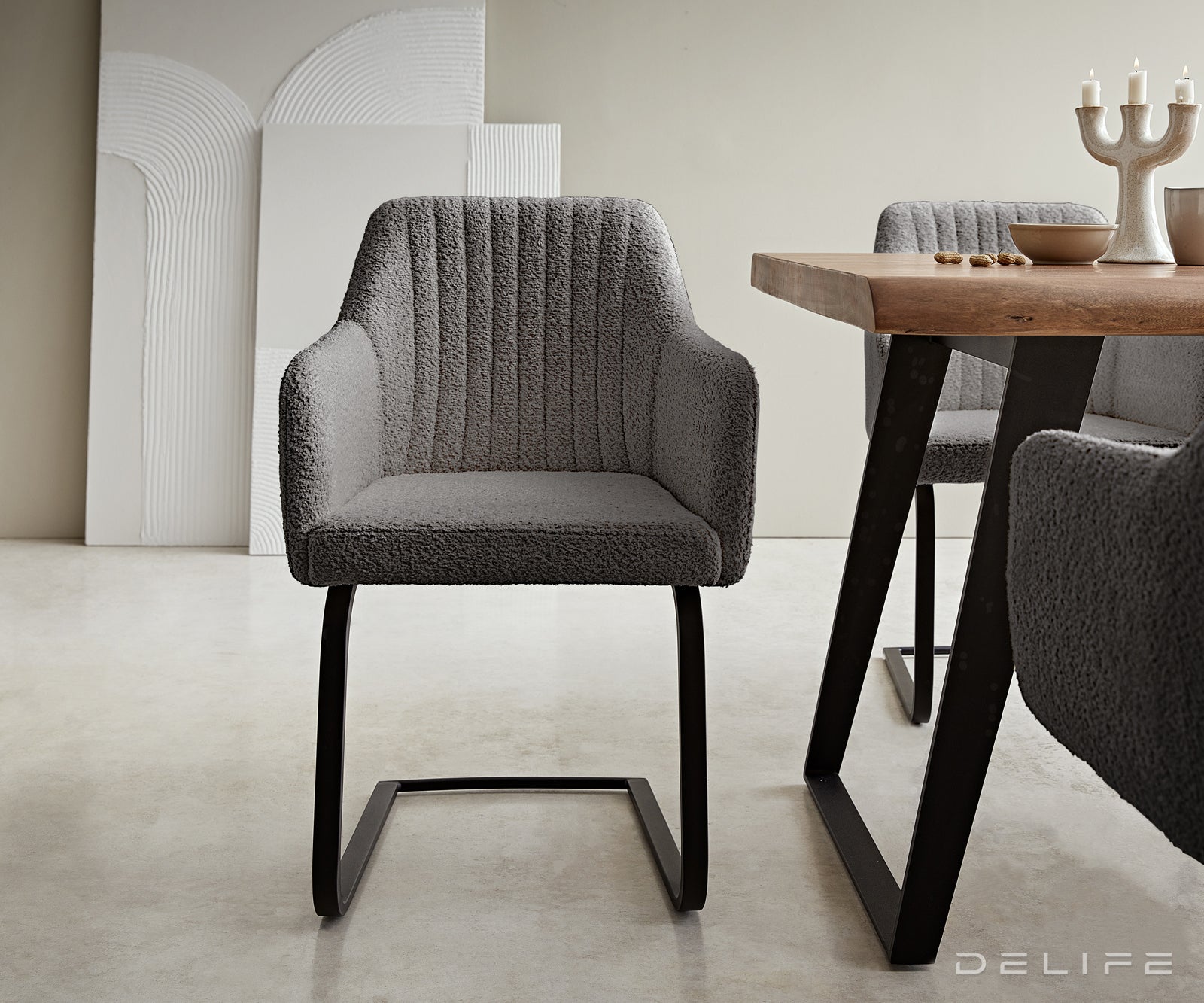 Blagovaonska stolica Greg, Materijal: Boucle