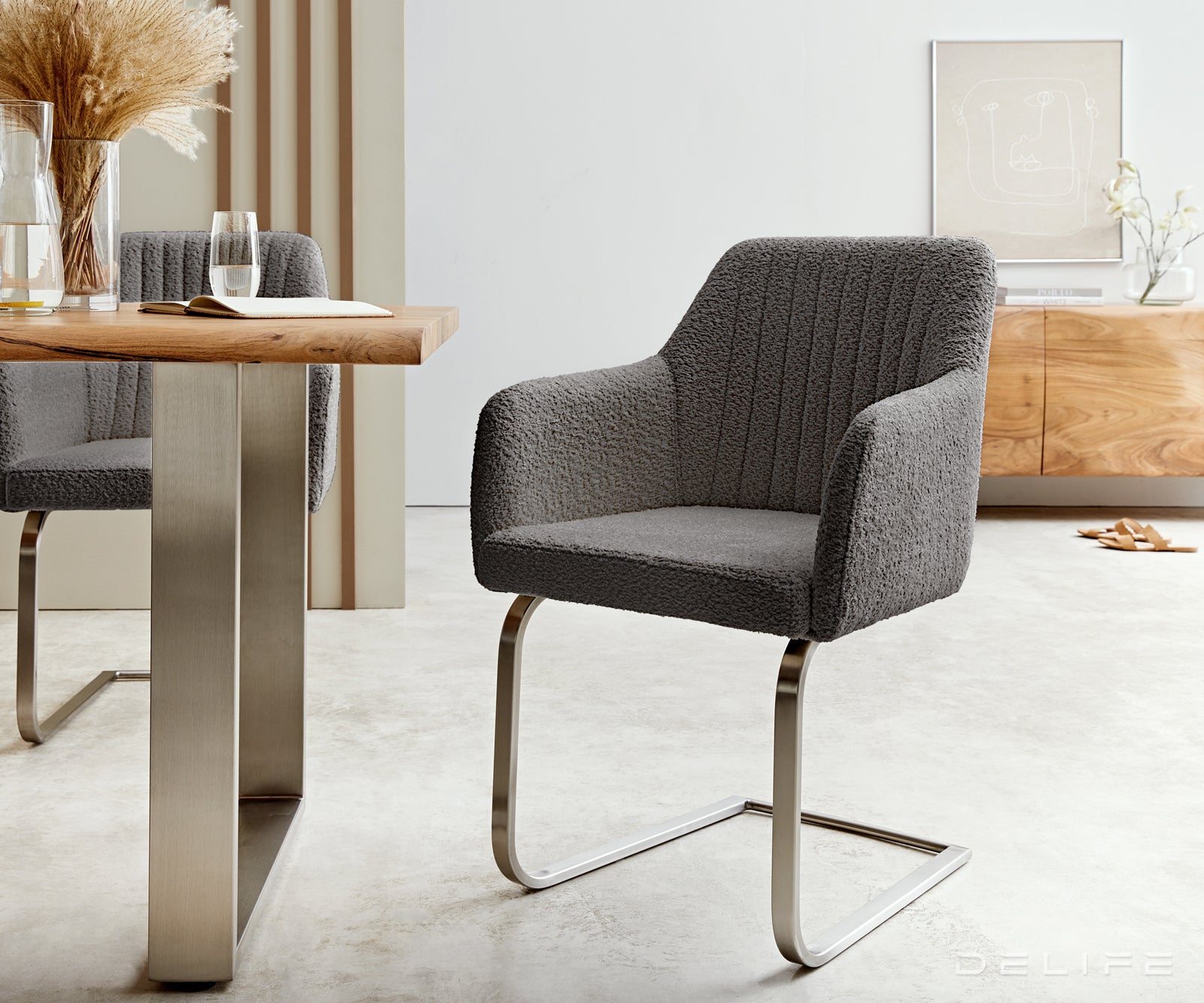 Blagovaonska stolica Greg, Materijal: Boucle