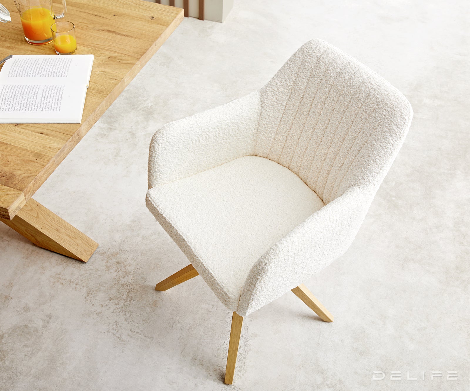 Blagovaonska stolica Greg, Materijal: Boucle